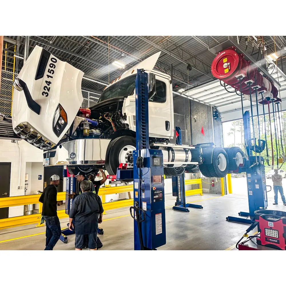 Challenger ALI Mobile Column Truck Lift CLHM 140 - Heavy Duty Vehicle Lift for Auto Repair Shops & Garages - Perfect for Lifting Trucks, SUVs, and Commercial Vehicles