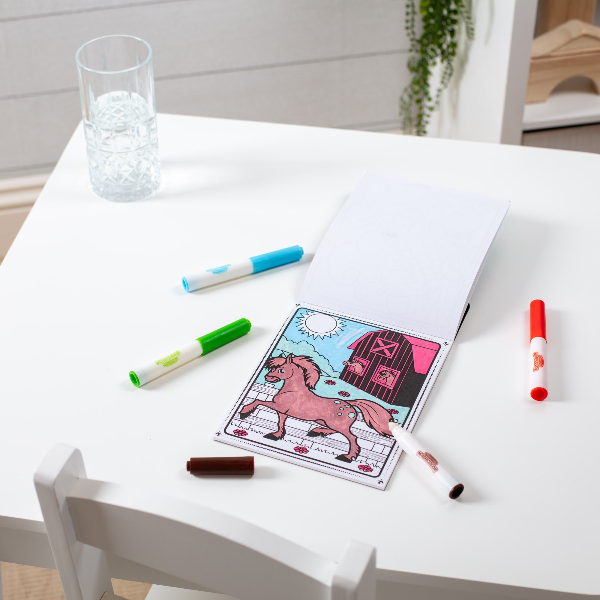 Magicolor Coloring Pad - Farm Animals | Portable Travel Activity Book for Kids | Perfect for Road Trips, Airplane Rides & Restaurant Entertainment