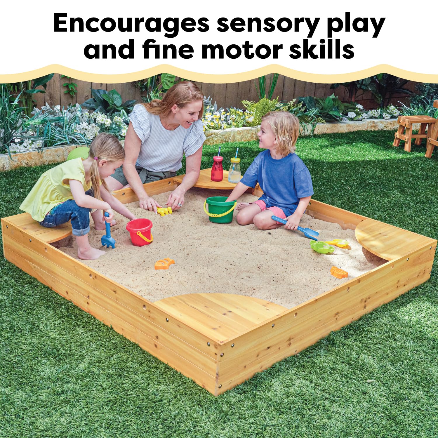 KidKraft Wooden Backyard Sandbox with Built-in Corner Seating & Mesh Cover - Outdoor Playhouse for Kids Ages 2-8, Natural Honey Finish - Perfect for Backyard Play, Sandcastle Building & Outdoor Fun
