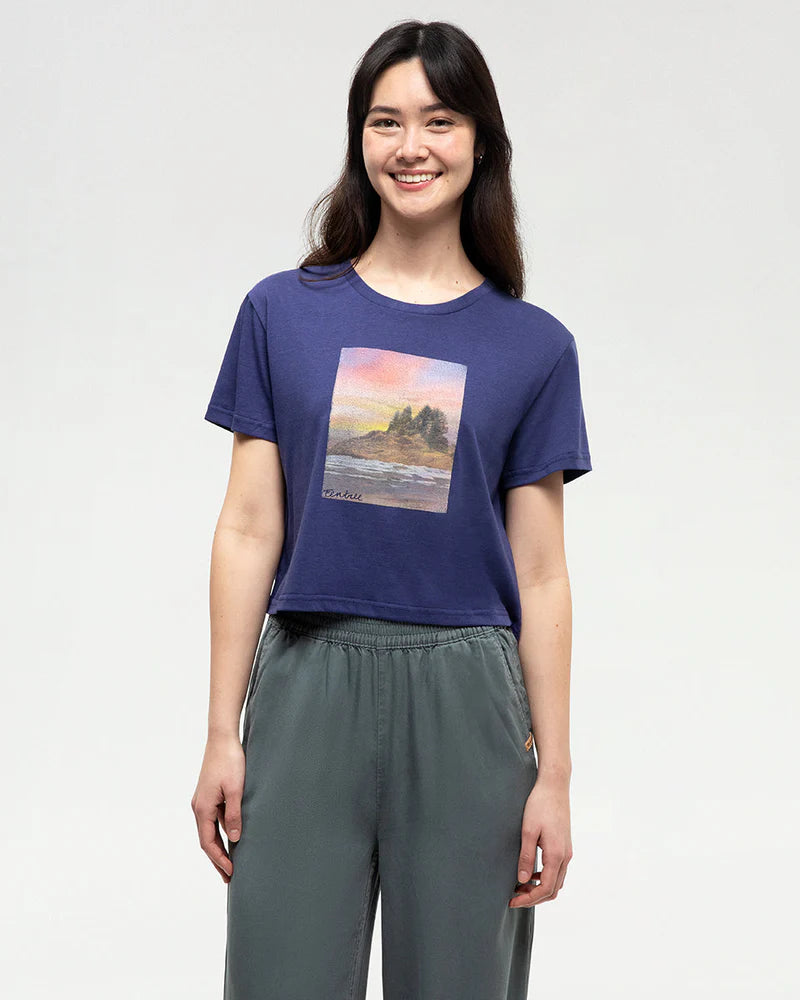 Women's Breakwater Crop T-Shirt - Soft & Comfortable Short Sleeve Top for Casual Wear, Workouts & Summer Outfits