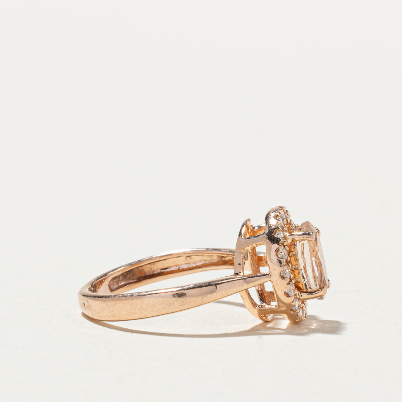 Oval Cut Morganite & Diamond Halo Ring 0.71ct 0.14ctw Size 3.25 - Elegant Rose Gold Engagement Ring for Women, Perfect for Proposals, Anniversaries & Special Occasions