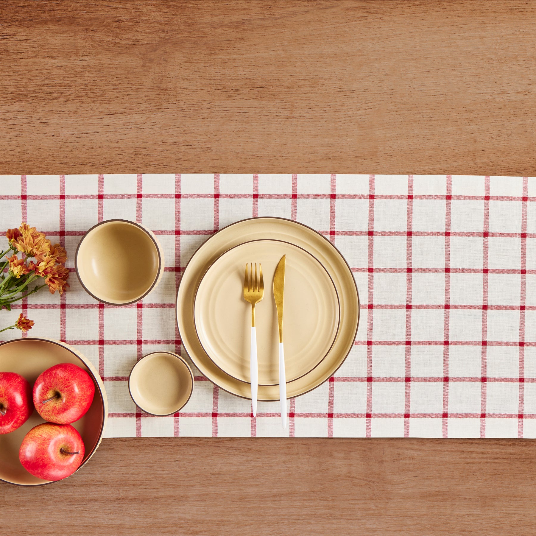 Elegant Windowpane Table Runner - White Linen Rectangular Dining Table Decor for Wedding, Christmas & Holiday Parties - Perfect for Farmhouse, Rustic & Modern Home Decor