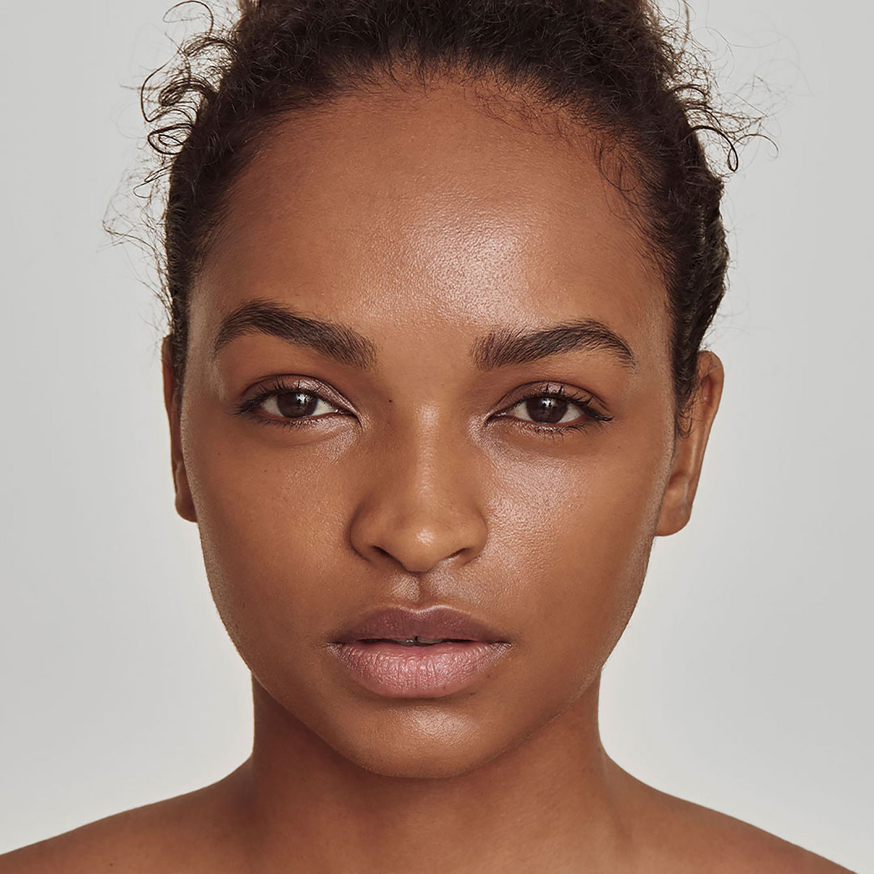 Best Invisible Touch Liquid Foundation - Lightweight, Full Coverage Makeup for Flawless Skin - Perfect for Daily Wear & Special Occasions