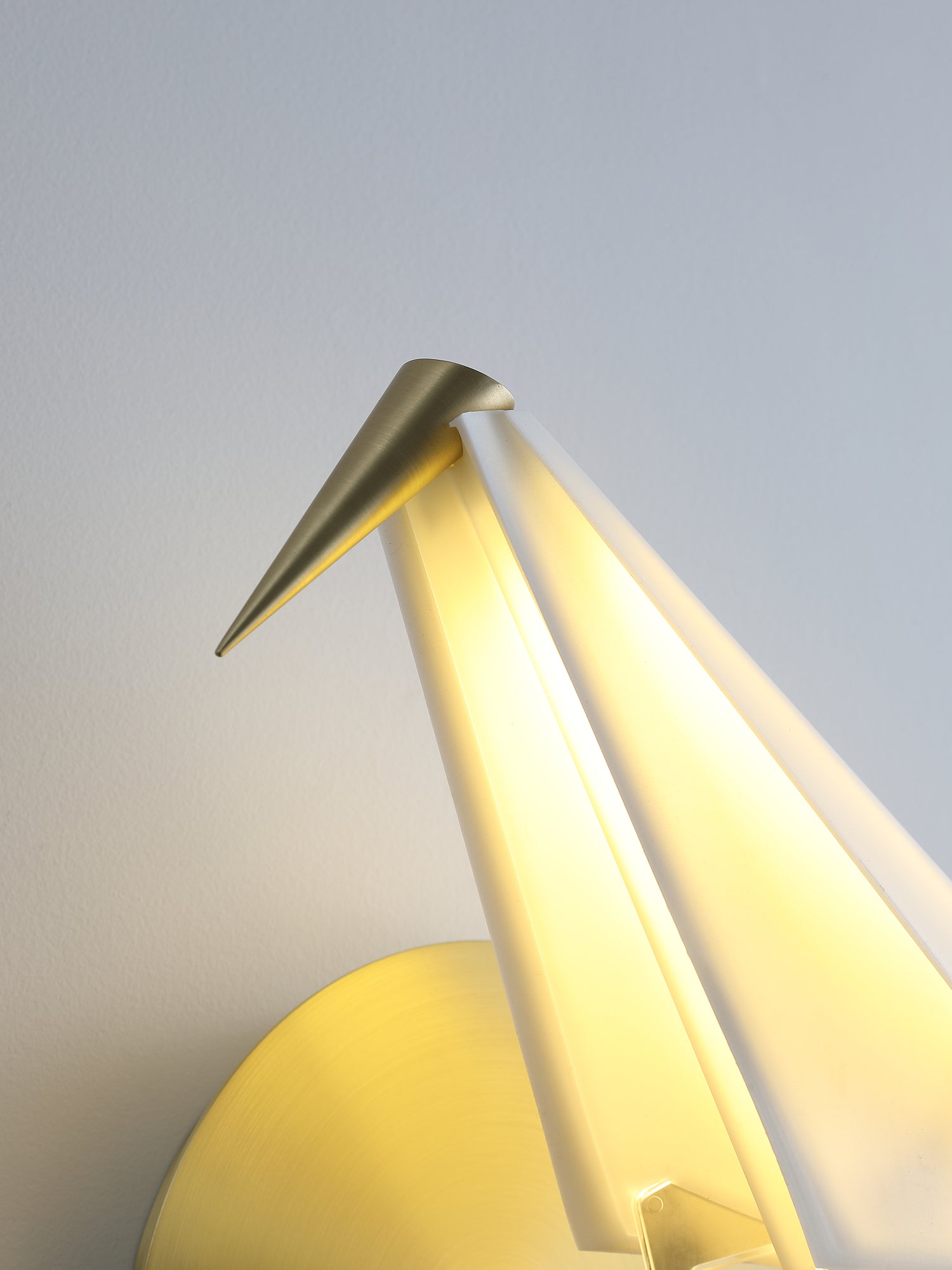 Avian Serenity Wall Lamp - Elegant Bird-Themed Lighting Fixture for Bedroom, Living Room & Nursery Decor | Perfect for Creating a Cozy Ambiance