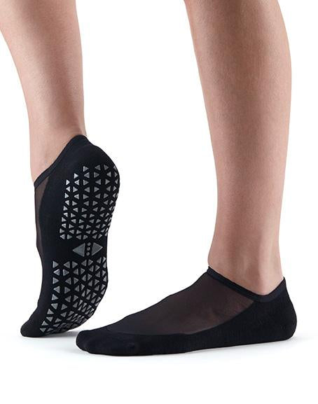 Tavi Noir Maddie Grip Socks - Non-Slip Yoga Socks for Women, Pilates, Barre & Workout - Breathable Cotton Blend with Arch Support & Toe Grip