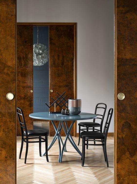 GTV Gebruder Thonet Rehbeintisch Table - Mid-Century Modern Dining Table for Home & Office - Perfect for Dining Rooms, Living Spaces & Workspaces