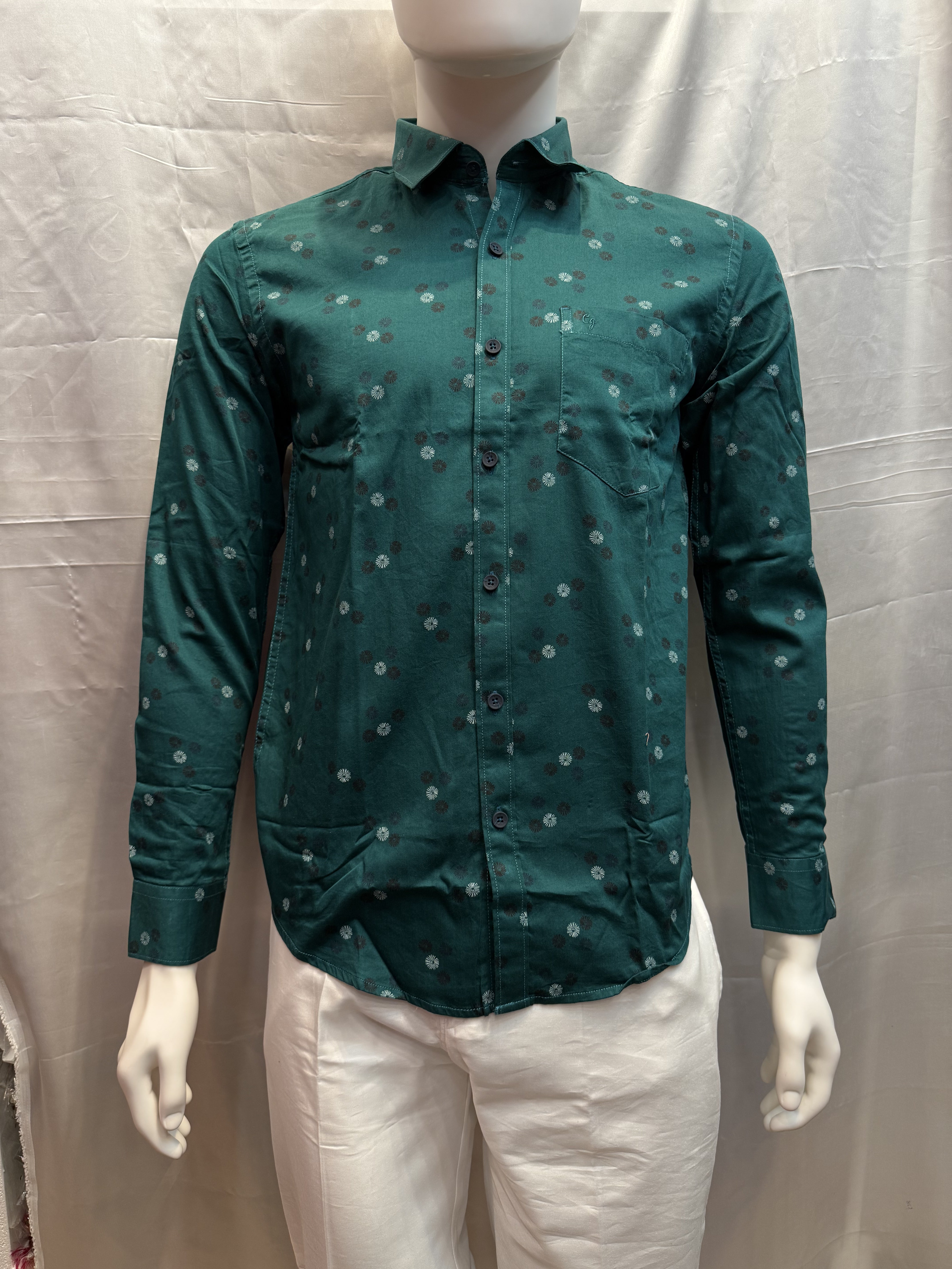Premium Dark Green Long Sleeve Men's Dress Shirt - Formal & Business Casual Wear for Office, Meetings & Special Occasions
