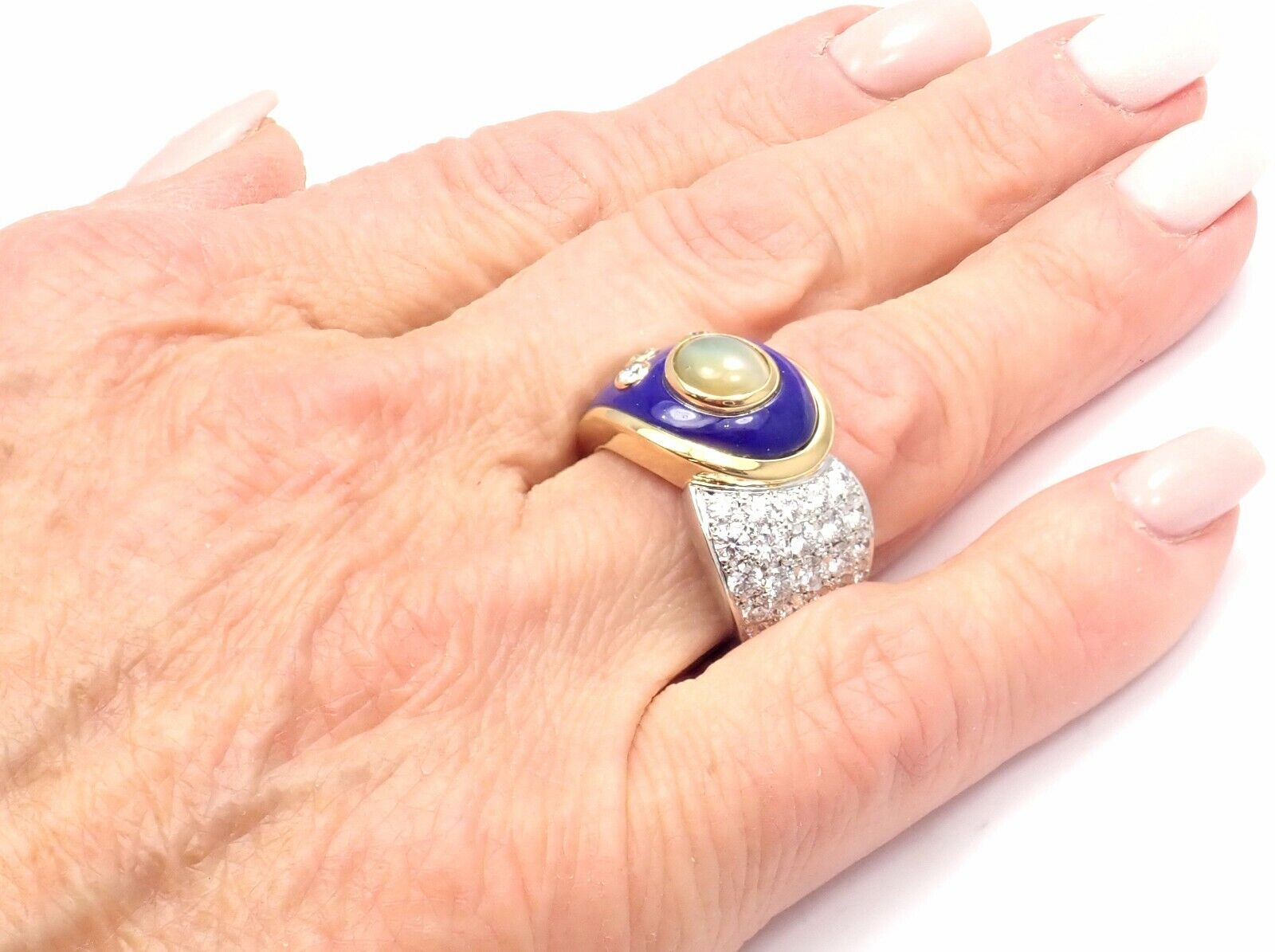 Authentic Mikimoto Platinum & 18K Gold Diamond Cat's Eye Enamel Band Ring - Luxury Jewelry for Women, Elegant Gift for Anniversary, Wedding & Special Occasions