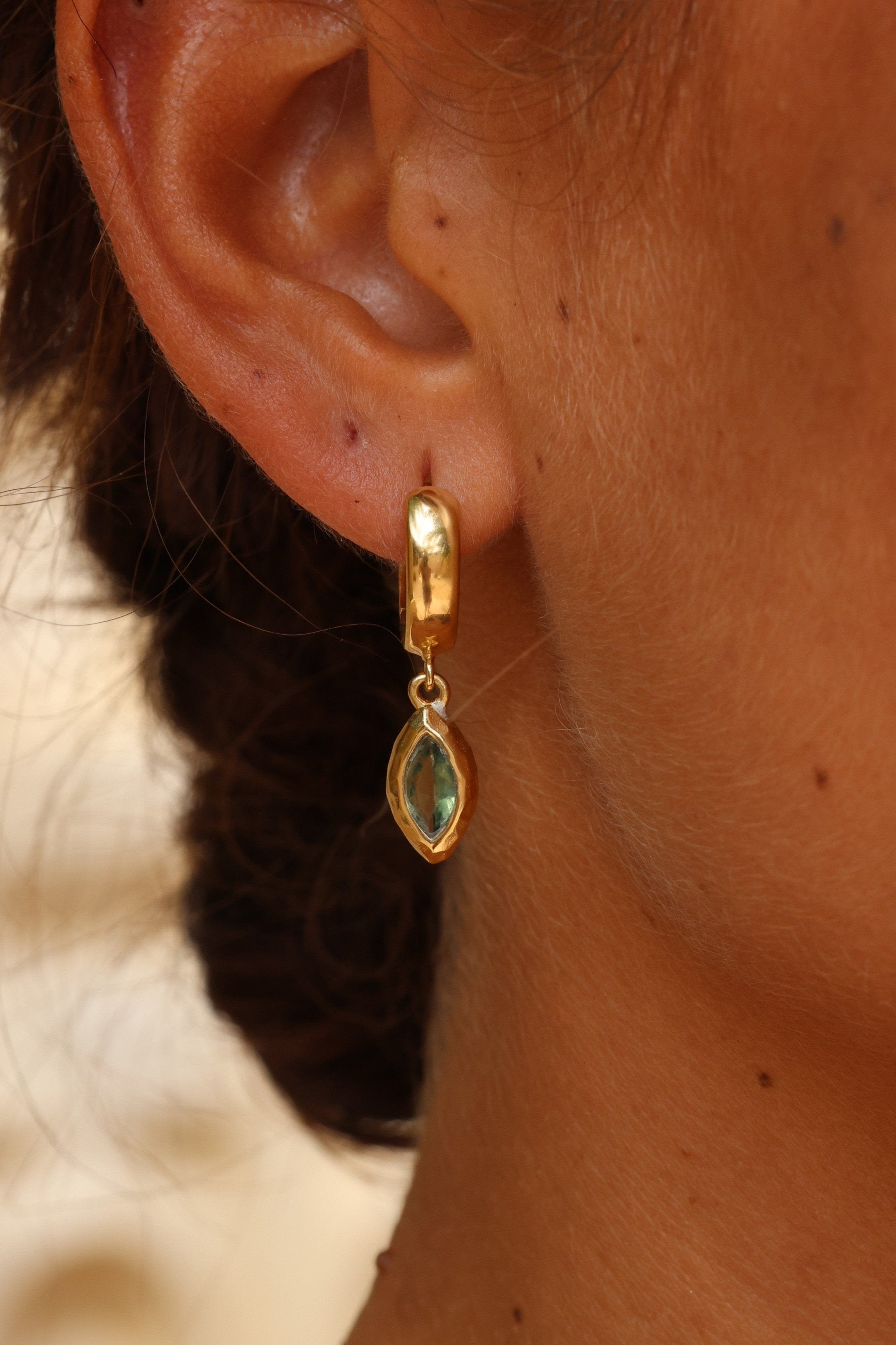 Belle Apatite Gold Huggie Hoop Earrings for Women - Dainty Minimalist Stud Earrings for Everyday Wear, Gift Giving & Special Occasions