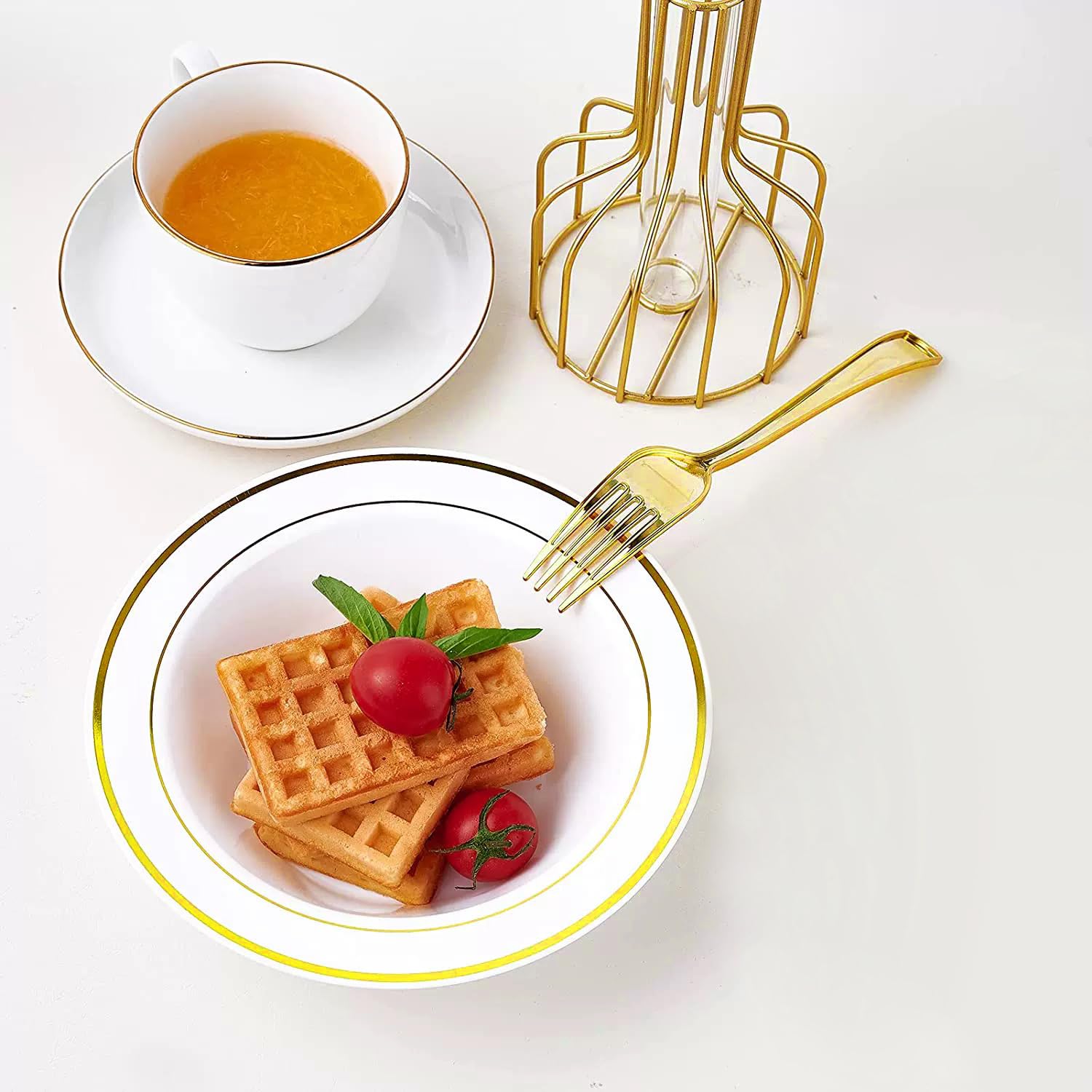 150 Pack Gold Plastic Forks - Heavy Duty Disposable Cutlery, BPA-Free Elegant Gold Forks for Weddings, Parties, Catering & Formal Events - Perfect for Home, Restaurant & Outdoor Dining Use
