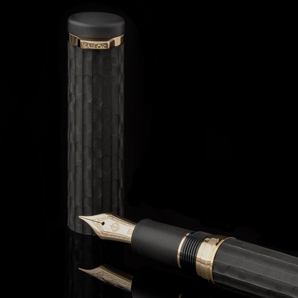 Premium Sailor Fountain Pen with Ebonite Sculpture - Elegant Yakoh Night Light for Writing, Collecting & Home Decor | Perfect Gift for Pen Enthusiasts & Office Use
