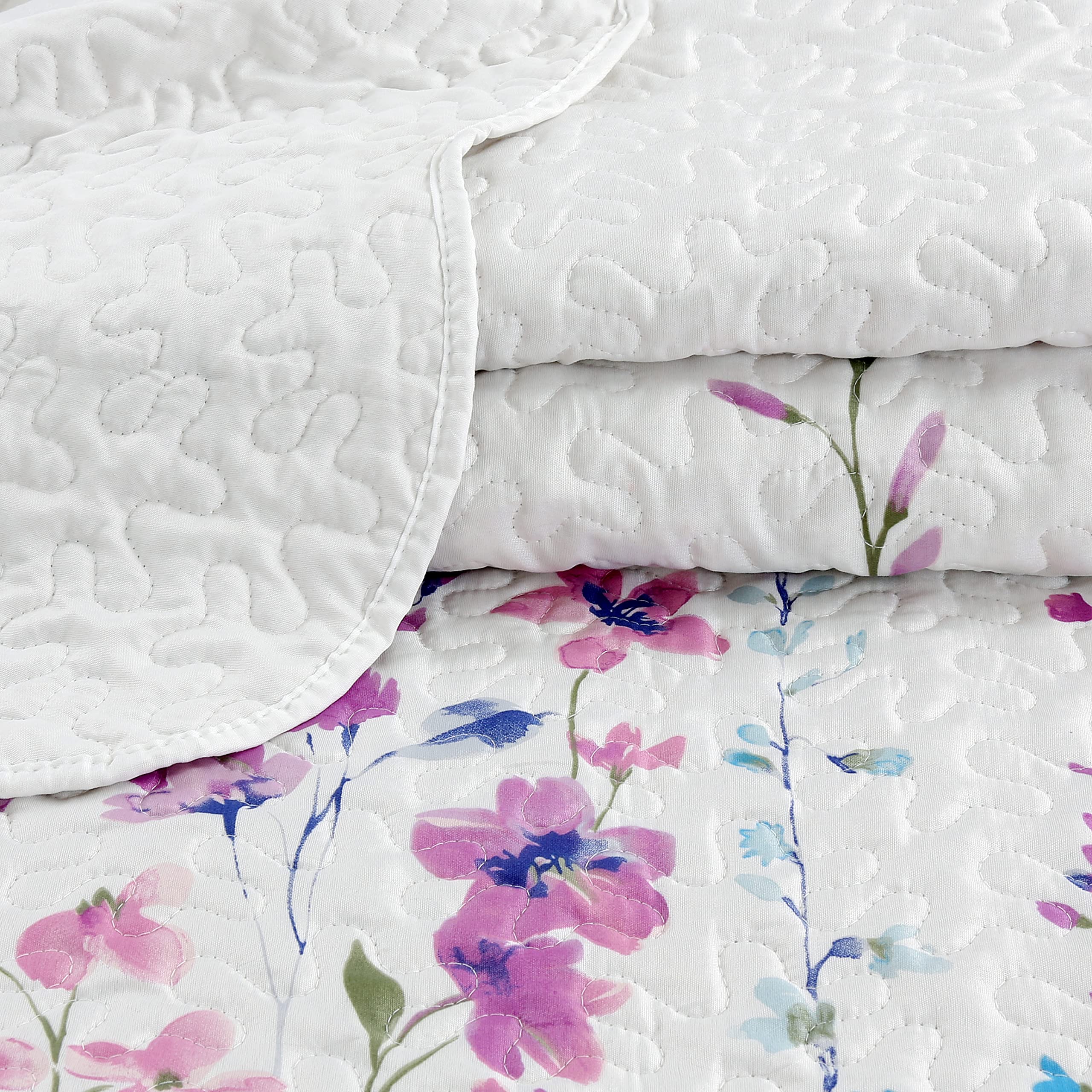 King Size 3-Piece Summer Quilt Set - Ultra Soft Floral Garden Printed Bedspread with 2 Quilted Shams | Marina Decor Bedding Collection | Perfect for Guest Rooms, Master Bedrooms & Coastal Themed Homes