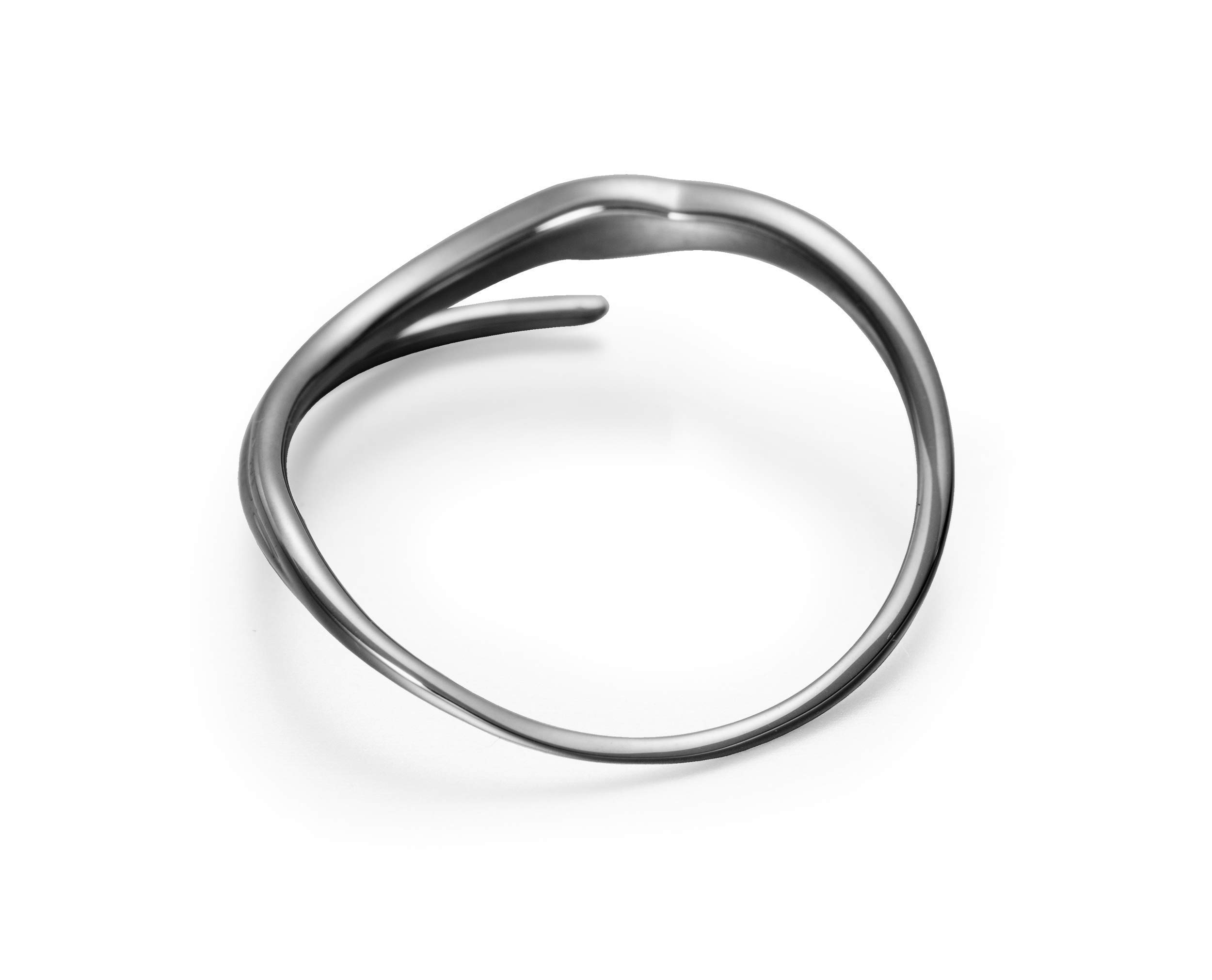 Majade 14K Black Gold Wedding Band for Women - Handmade Solid Black Engagement Ring, Gothic Victorian Style Plain Gold Ring - Perfect for Goth Weddings, Alternative Bridal Jewelry & Dark Romance Gifts