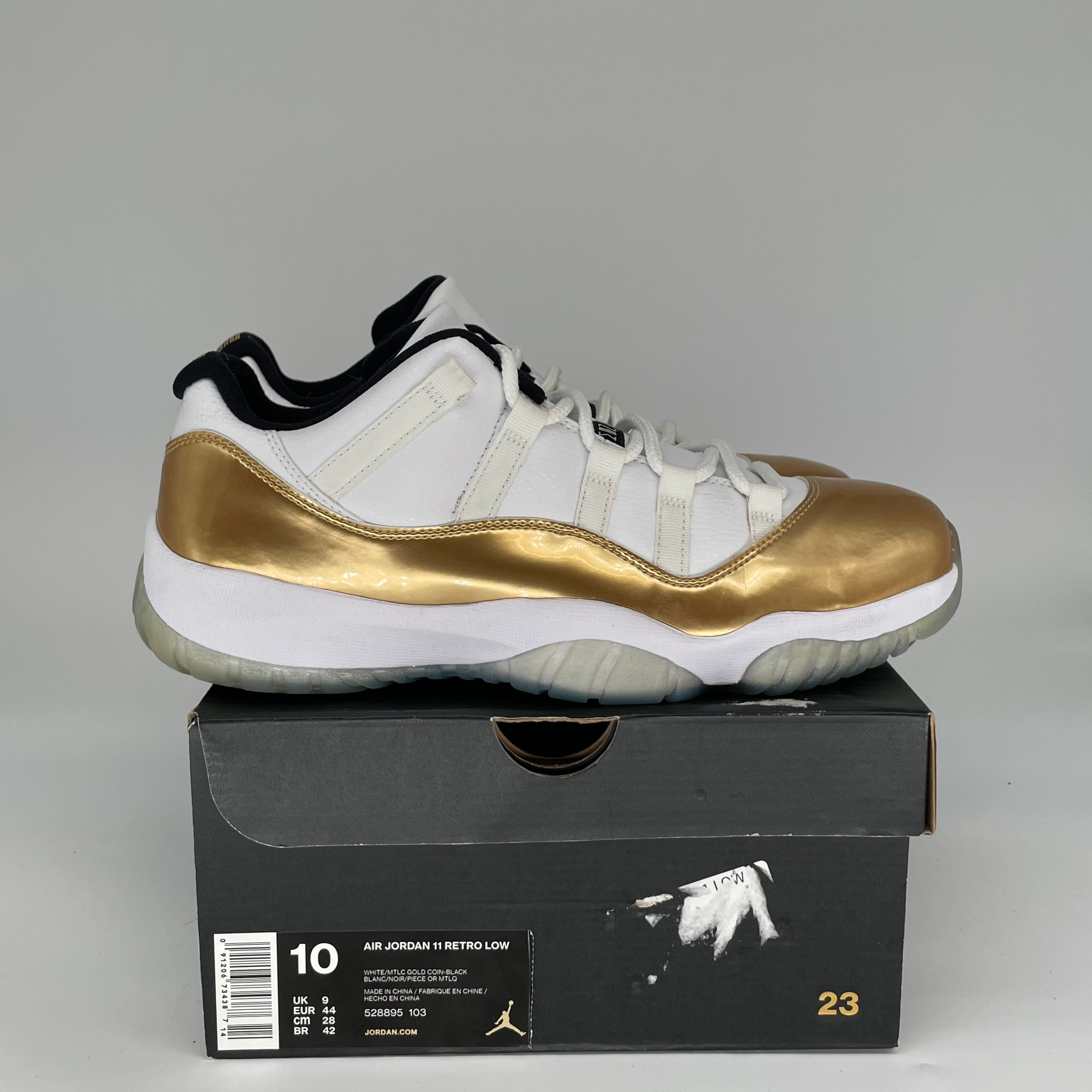 Air Jordan 11 Low Closing Ceremony Men's Basketball Shoes - Size 10 (White/Black-Concord) 528895-103 - Perfect for Casual Wear, Sports & Sneaker Collecting