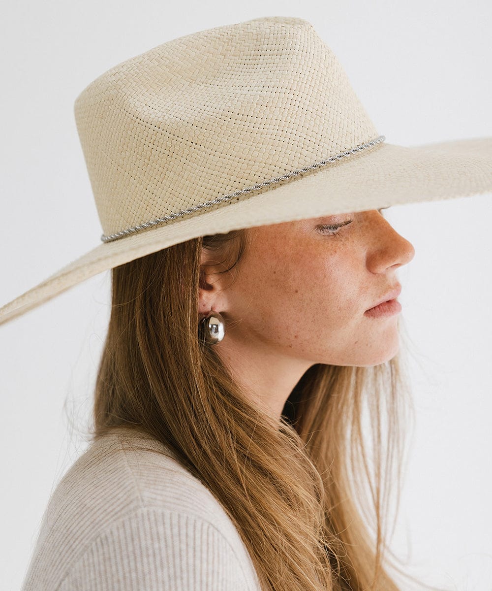 Elegant Twist Chain Band for Women - Sterling Silver or Gold Plated Necklace - Perfect for Everyday Wear, Layering & Gifts