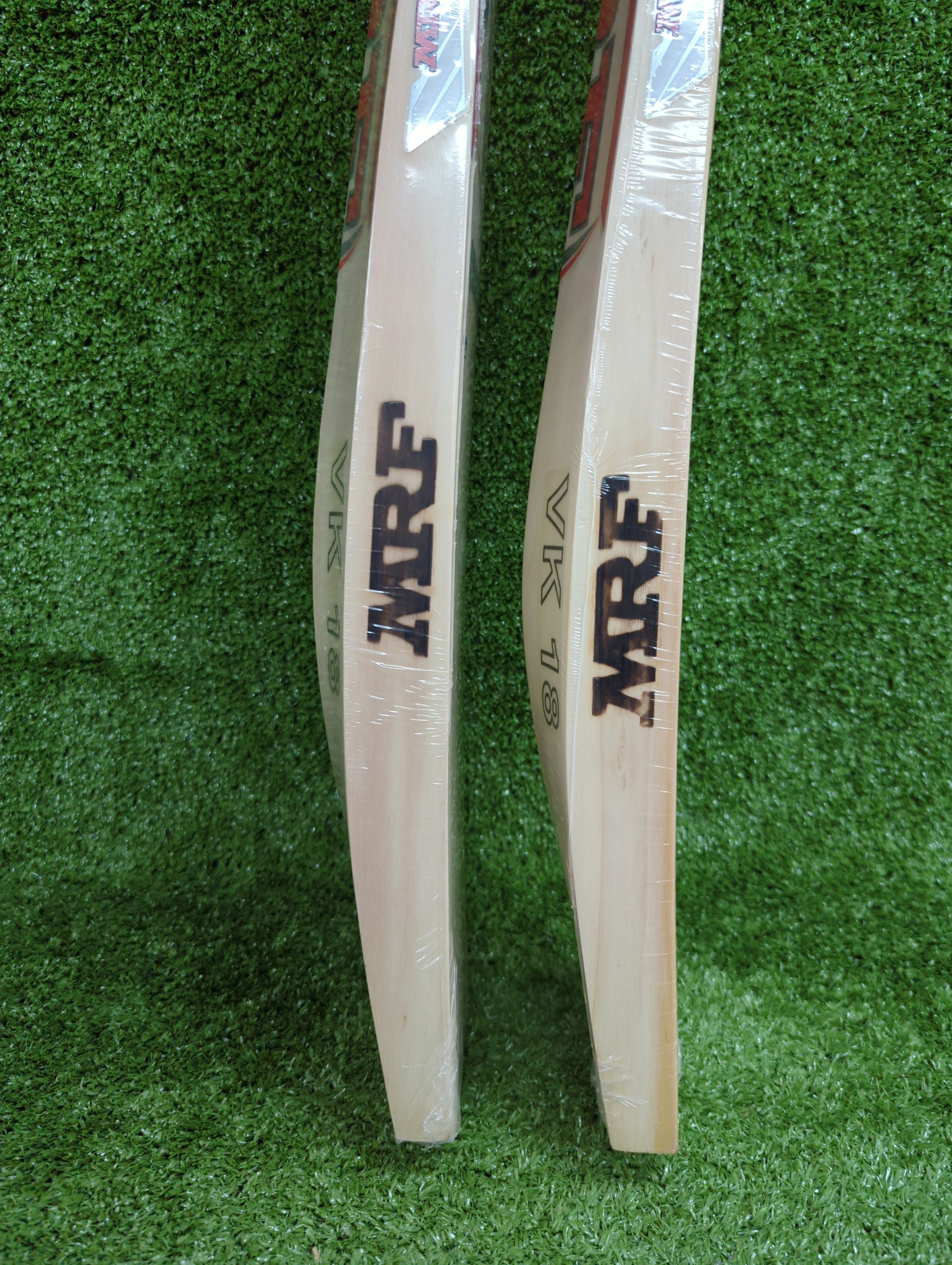 MRF Genius Hammer English Willow Cricket Bat - Premium Grade for Professional Players - Perfect for Matches, Training & Practice Sessions