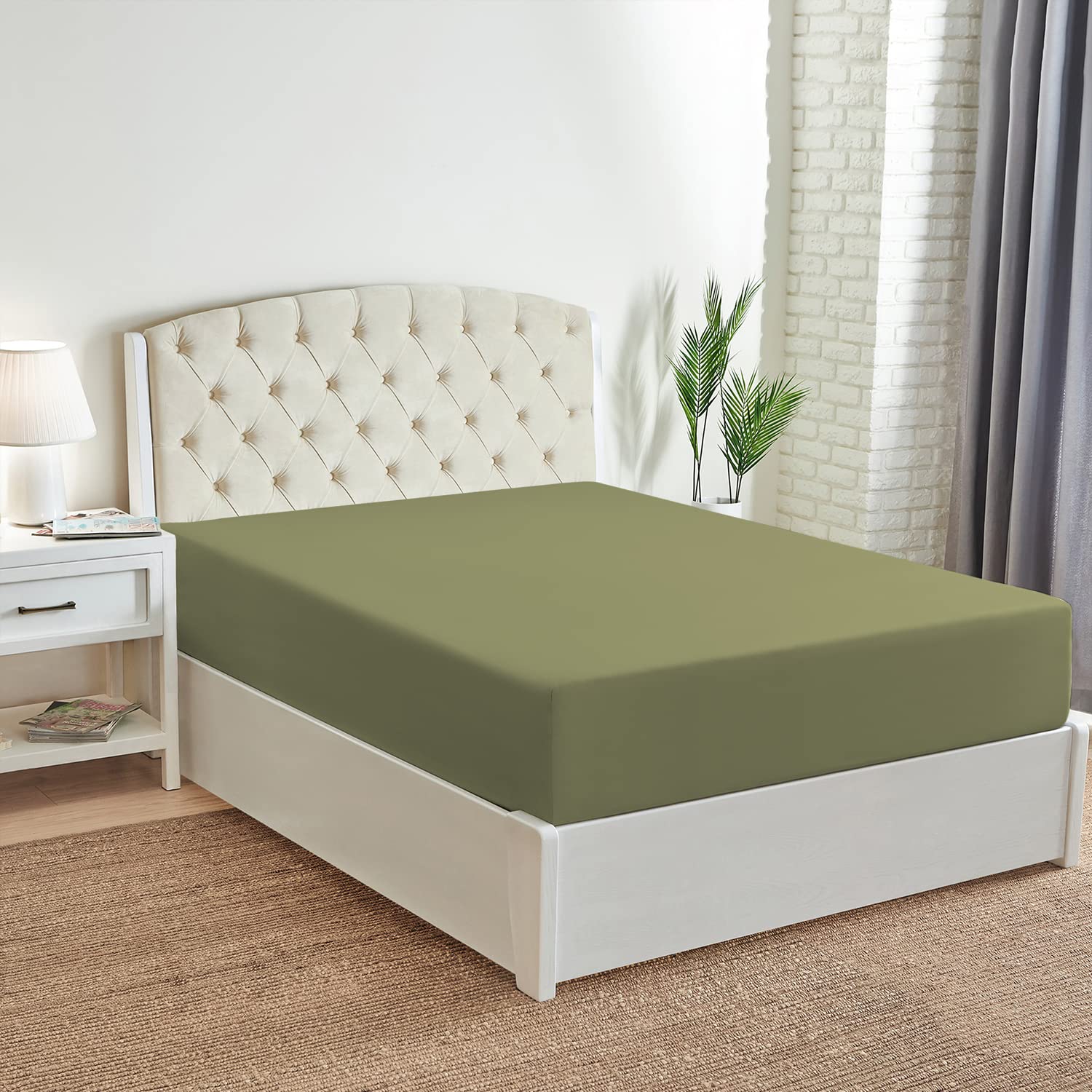 Mellanni King Size Fitted Sheet - Ultra Soft & Cooling Bedding with 16 Inch Deep Pocket - Wrinkle, Fade & Stain Resistant - Sage Green - Perfect for Master Bedroom, Guest Room & Vacation Homes