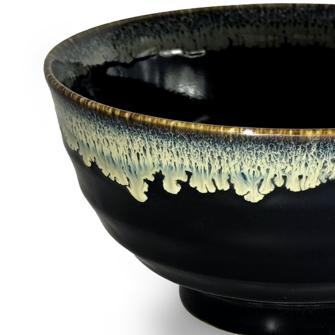 Premium Glossy Black Noodle Bowl with Elegant Blue Trim - 33 fl oz Large Capacity (6.7
