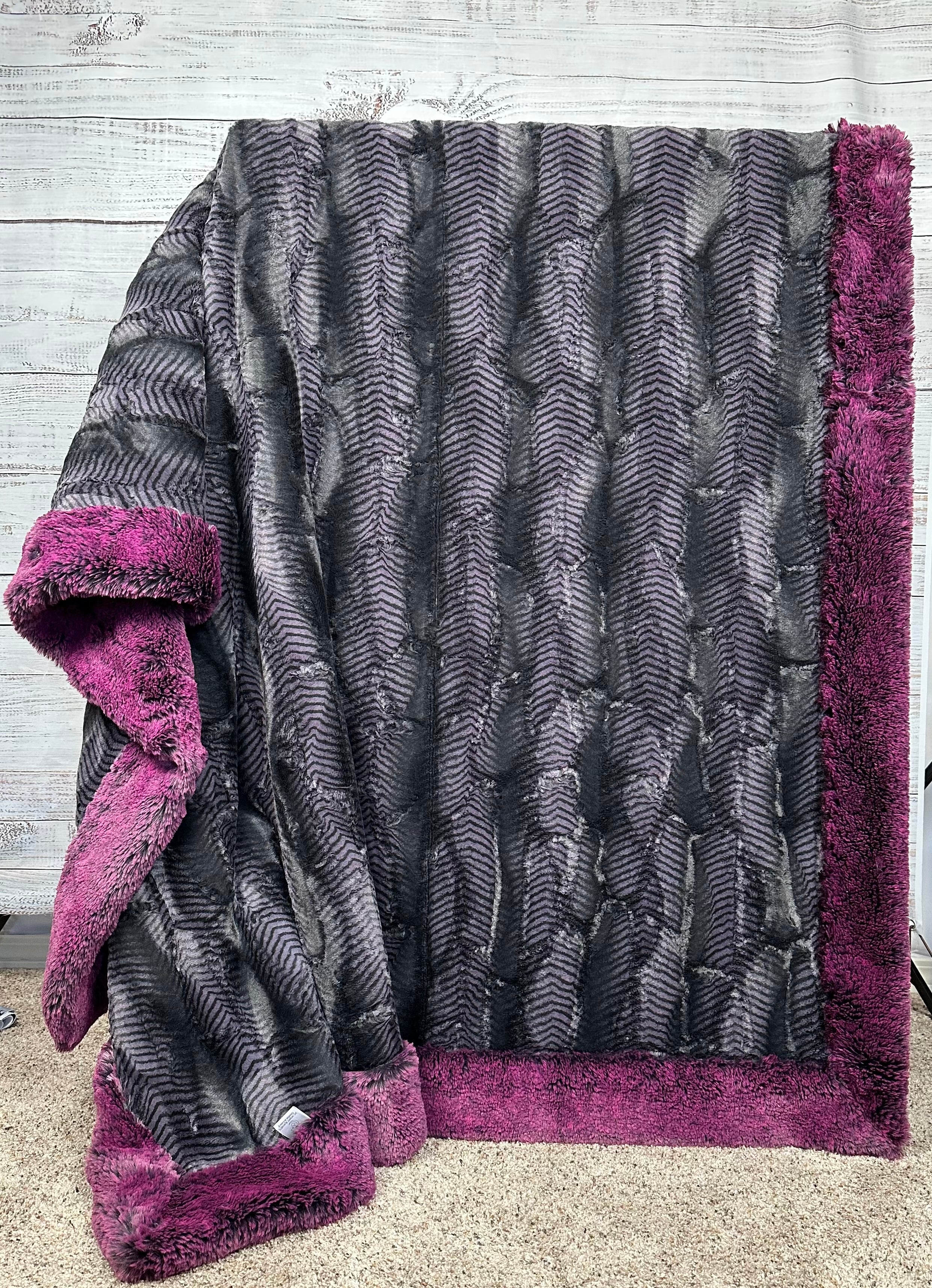 Premium Mumba Arctic Fox Double Luxe XL 30mm Extra Plush 55x86 Minky Blanket - Ultra Soft & Cozy for Bed, Couch, and Nursery
