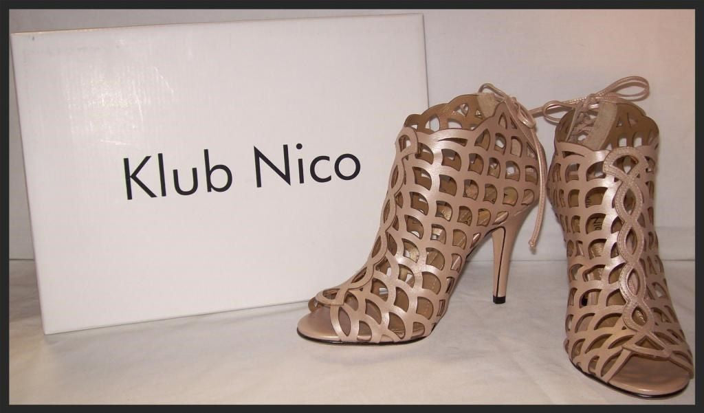 Stylish Chain Link Strap High Heels for Women - Fashionable & Comfortable Party & Evening Shoes for Weddings, Prom, and Night Out