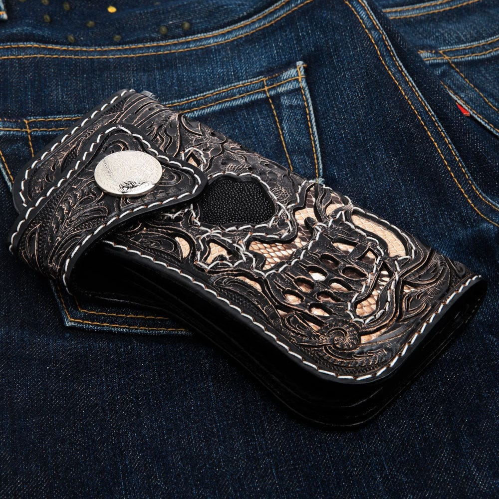 Devil Skull Genuine Leather Tooled Biker Wallet for Men - Handcrafted Gothic Motorcycle Wallet with Chain - Perfect for Bikers, Riders & Rock Fashion Enthusiasts
