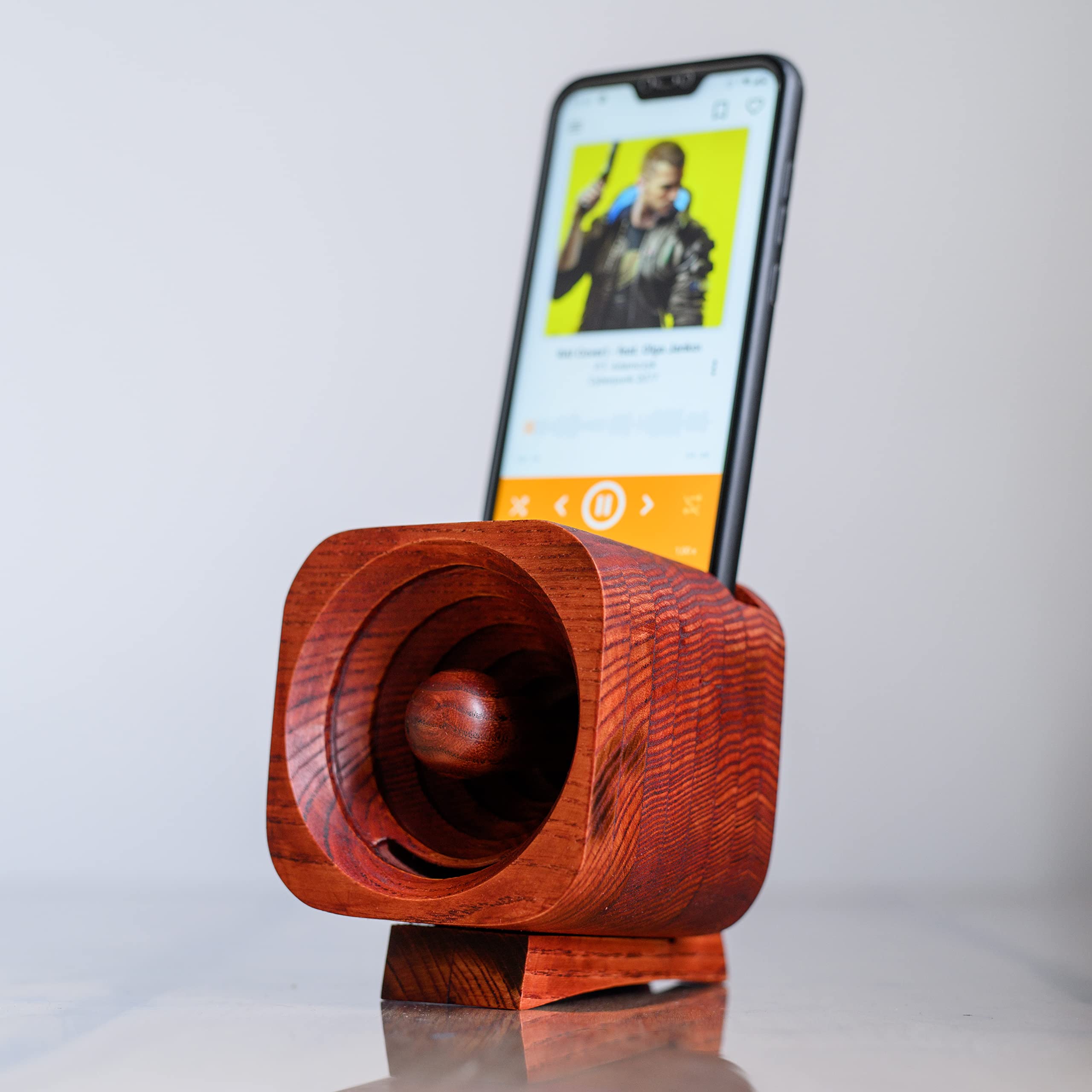 Premium Handmade Red Ash Wood Phone Speaker Amplifier - Natural Sound Booster & Smartphone Stand for Home, Office, and Outdoor Use