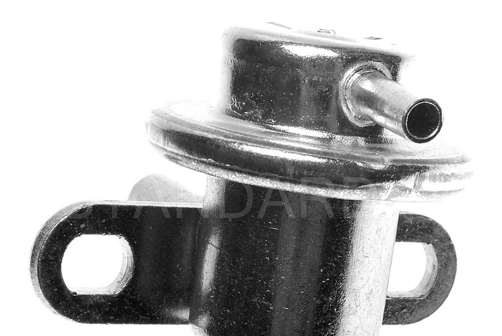 Standard PR33 Fuel Pressure Regulator for Car & Truck Engines