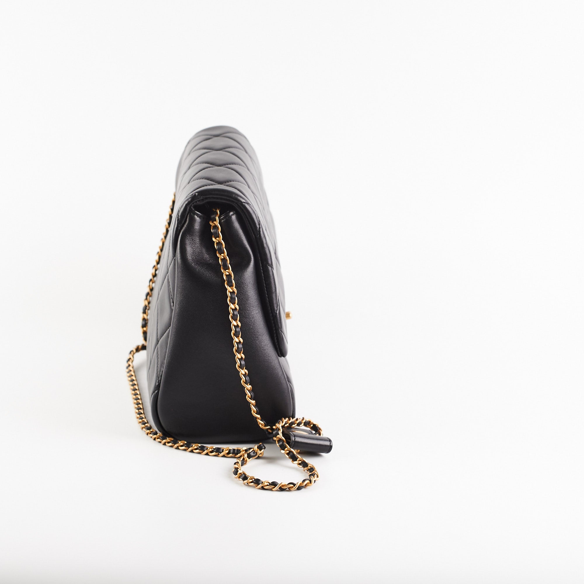 Chanel Classic Flap Bag Black Leather Shoulder Bag for Women | Luxury Designer Handbag for Evening Parties, Date Nights & Special Occasions