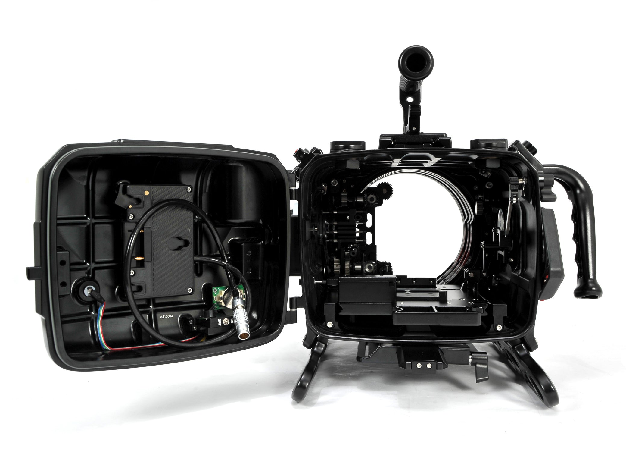 ARRI ALEXA Mini Camera Digital Cinema System with N200 250mm Optical Glass Wide Angle Dome Port, Extension Rings 30/40/50 & Lens Control Drive Shafts - Professional Underwater Filmmaking & Cinematic Shots
