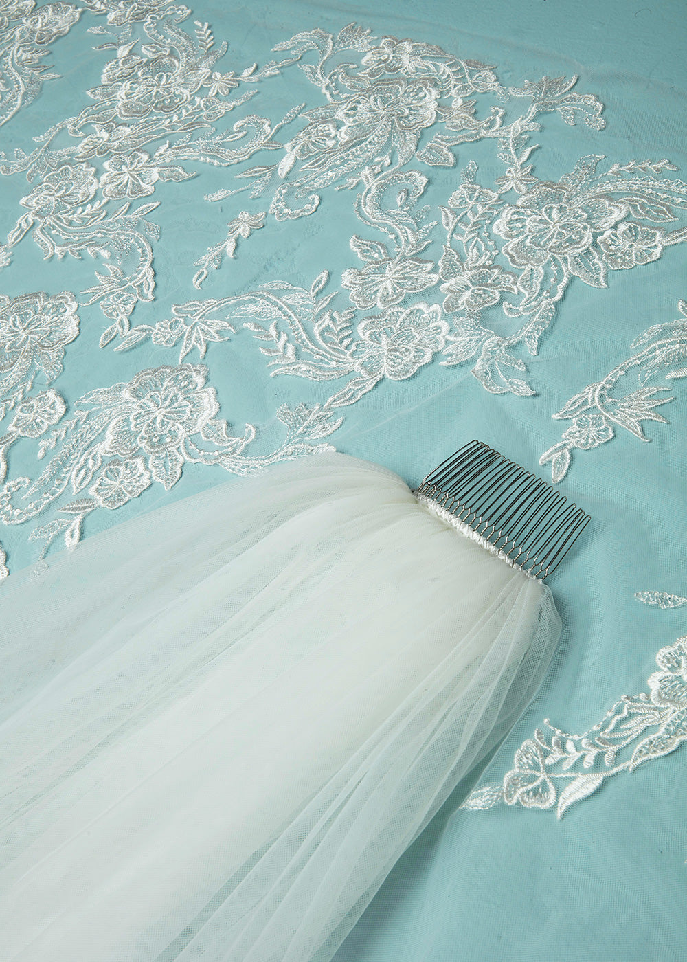 Elegant Serenity Veil Cathedral Wedding Veil with Beaded Lace Trim - Perfect for Bridal Gowns, Formal Weddings & Romantic Photo Shoots