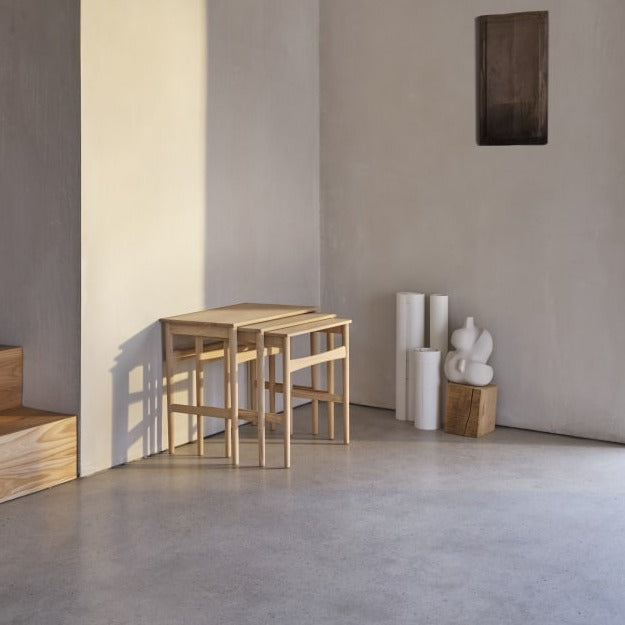 CH004 Modern Nesting Tables - Space-Saving Coffee & Side Tables Set for Living Room, Bedroom, Office - Stackable End Tables with Contemporary Design
