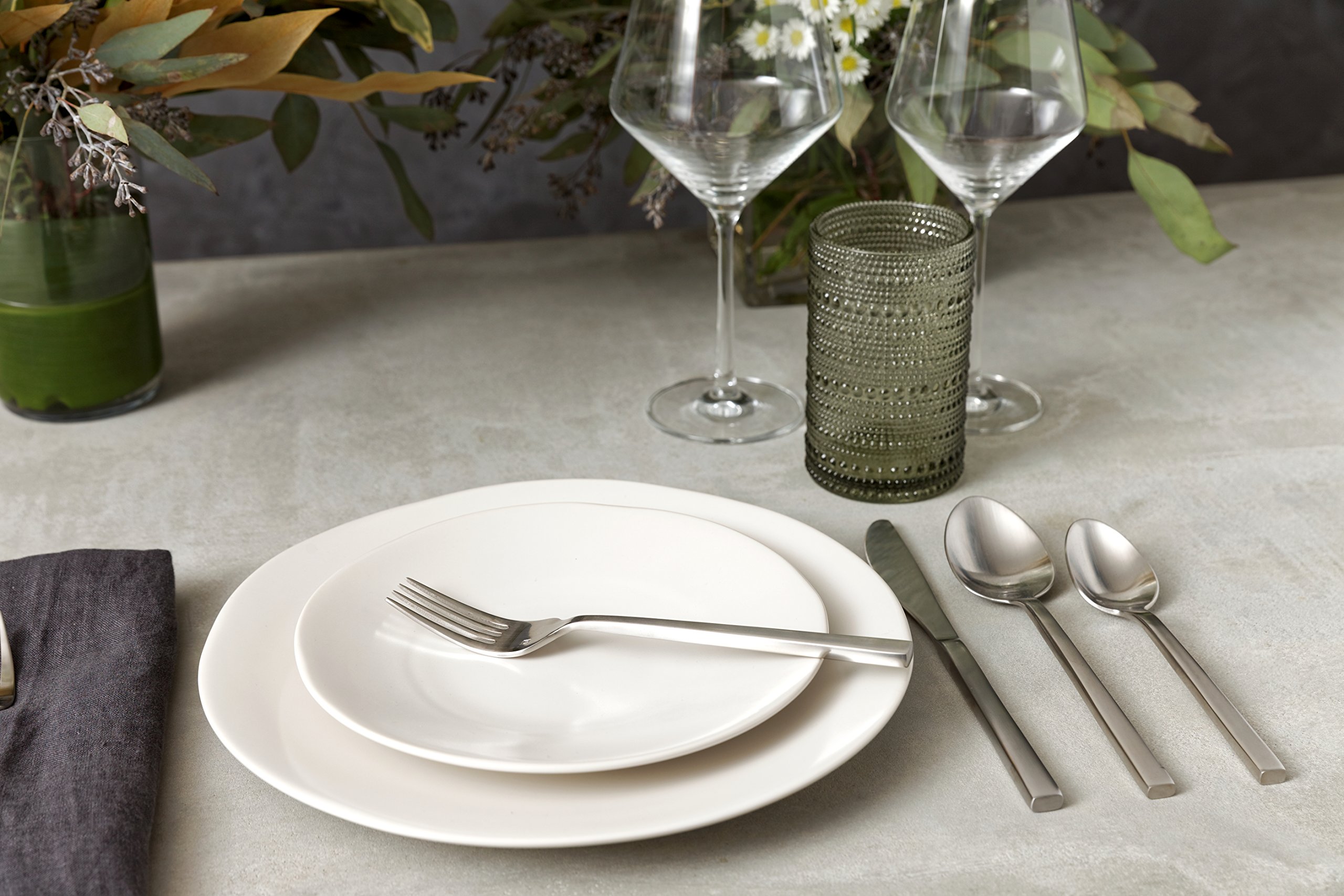Fortessa Vitraluxe Heirloom Dinner Plates - Set of 4, 10.75-Inch Elegant Linen White Porcelain Plates for Fine Dining, Wedding Registry & Holiday Entertaining