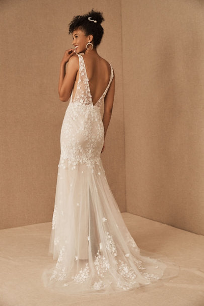Willowby Nikola Aliyah Wedding Gown - Elegant Lace Bridal Dress for Beach, Garden & Boho Ceremonies