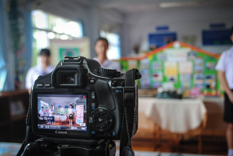 Photography Business Guide: How to Make Money from Photography - Perfect for Freelancers, Bloggers & Side Hustles