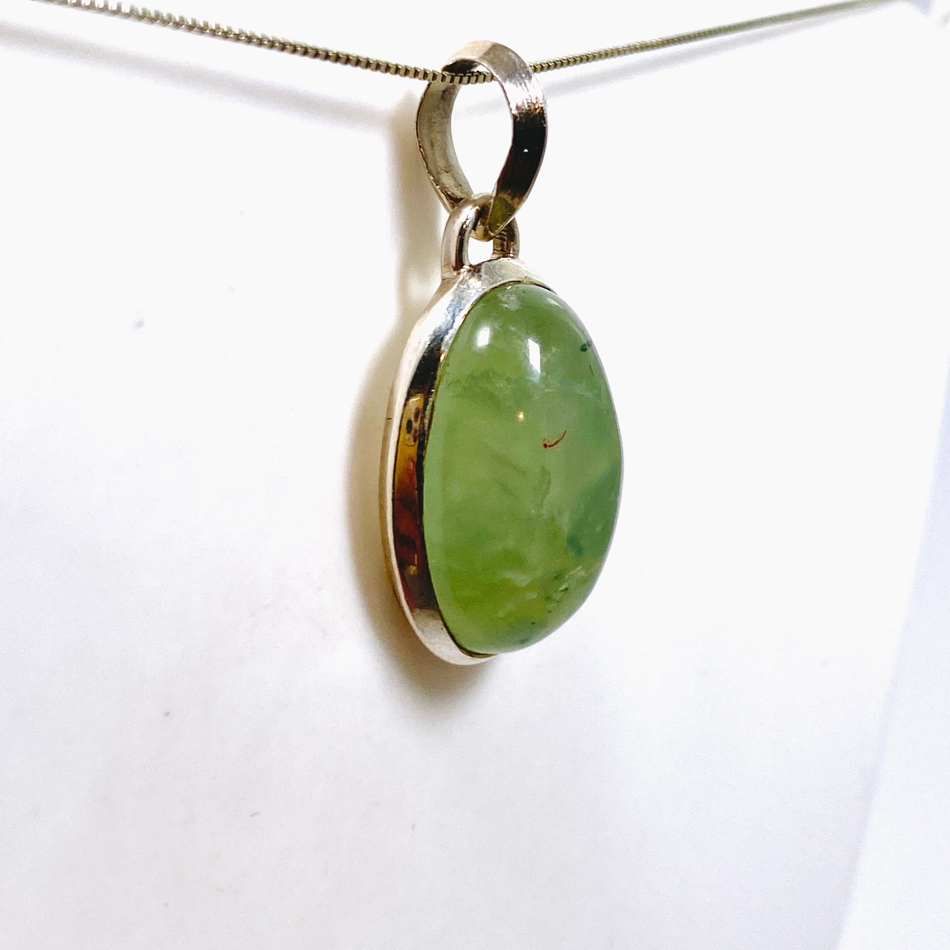 Natural Prehnite Oval Cabochon Pendant Necklace - 13mm Healing Stone Jewelry for Meditation & Spiritual Energy
