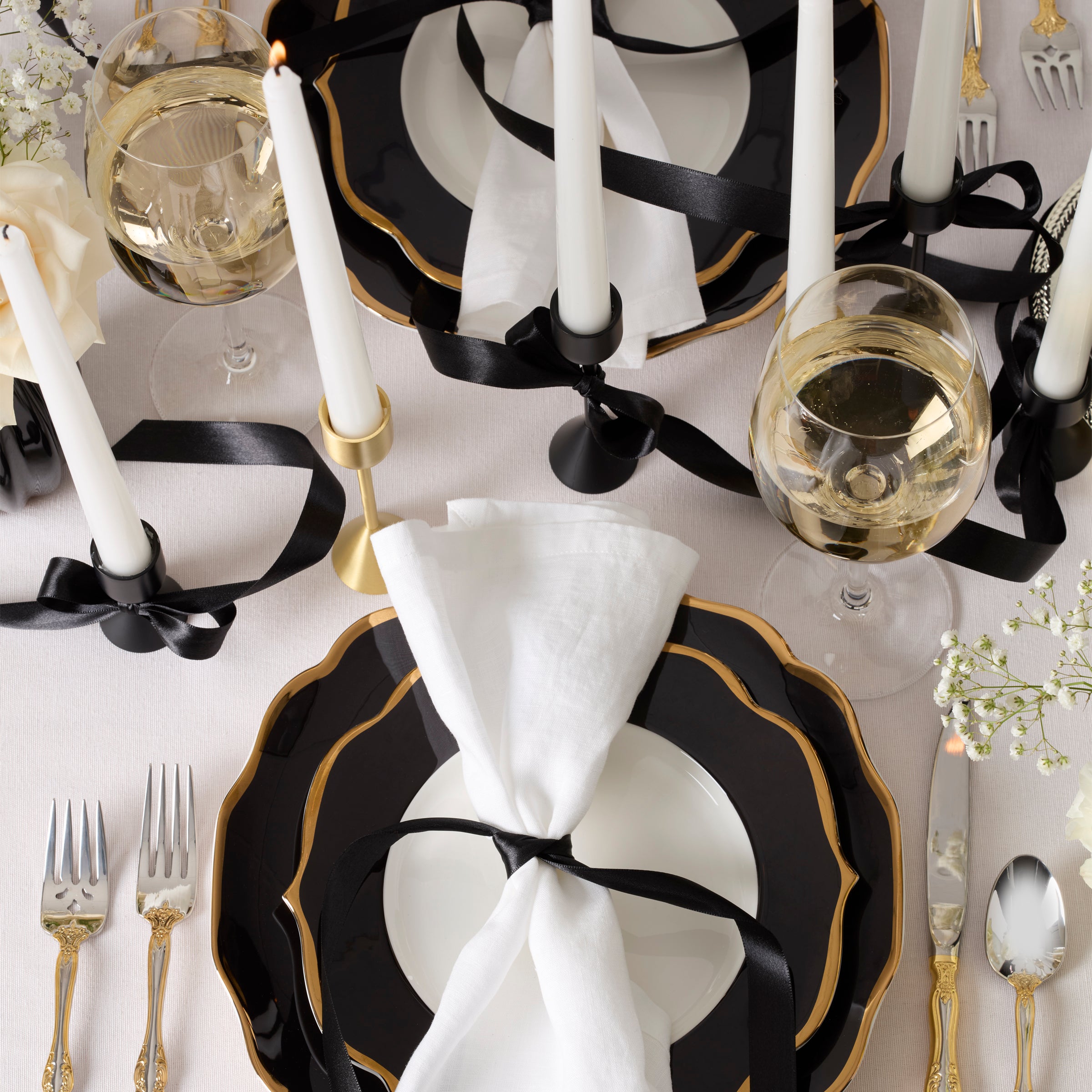 Premium Black Dinner Plates Set of 4 - Elegant Modern Porcelain Plates for Fine Dining, Restaurant, Wedding & Home Decor