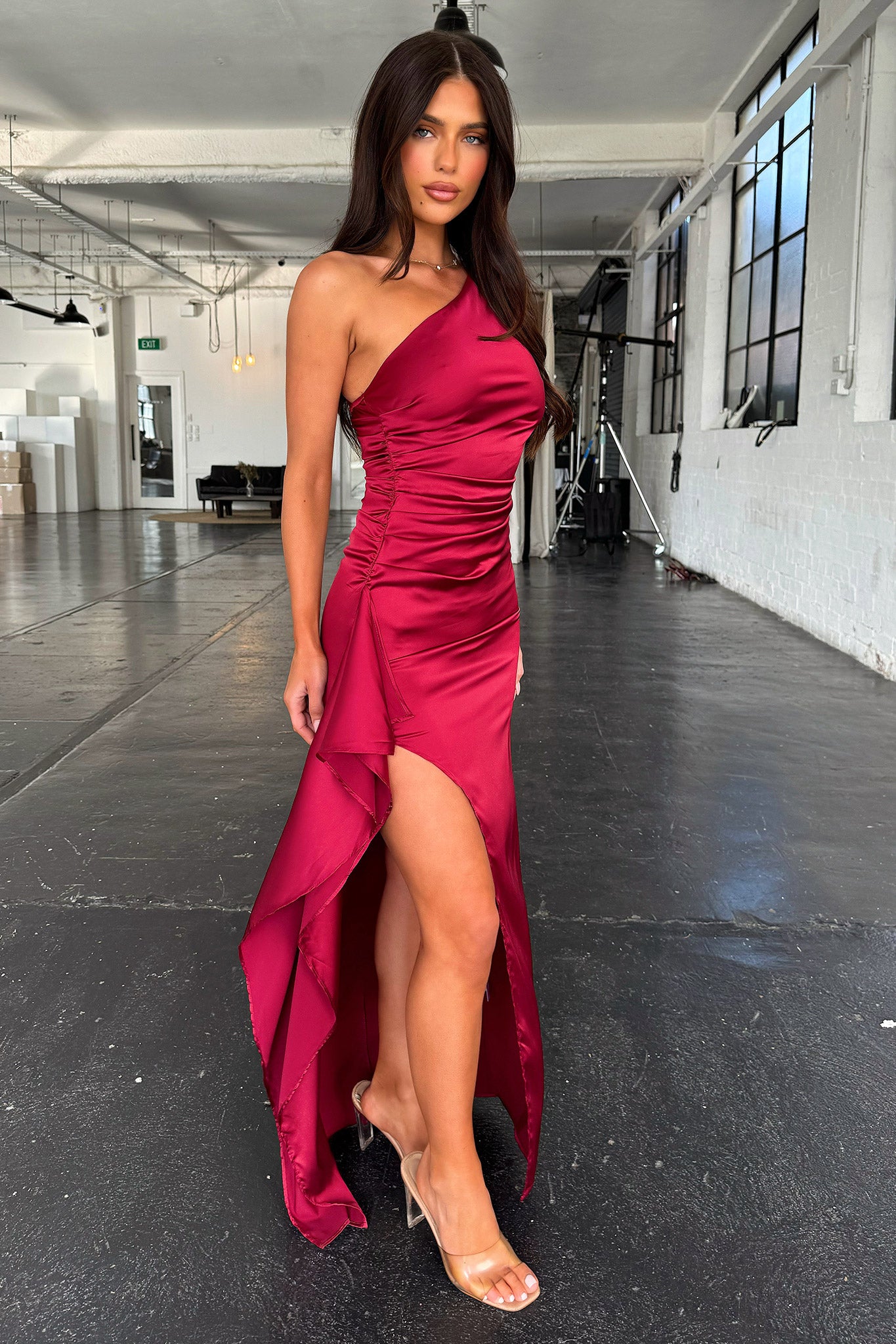 Elianna Maxi Dress Burgundy - Elegant Long Flowy Dress for Women | Perfect for Weddings, Parties & Summer Outfits