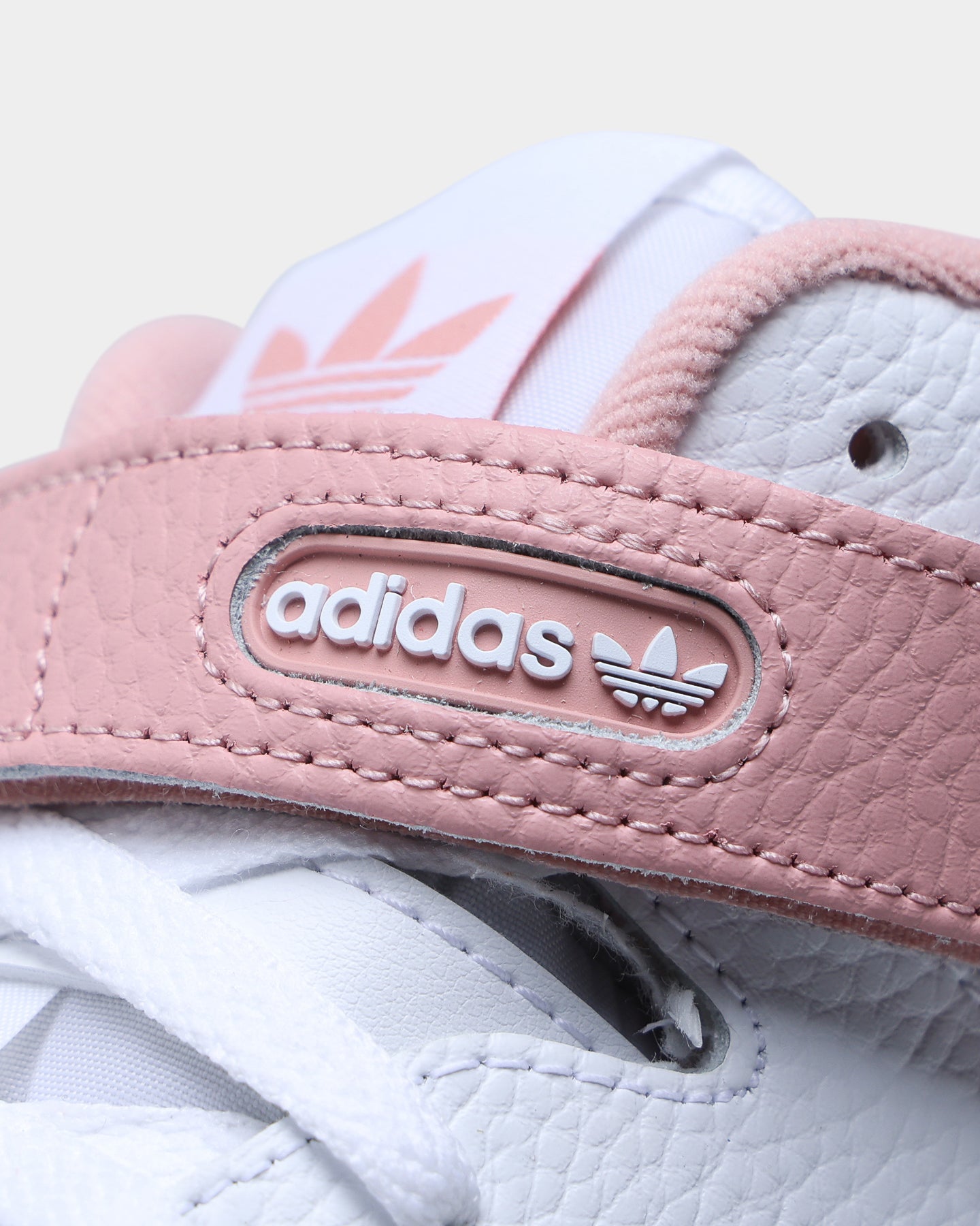 Adidas Forum Mid Sneakers - Cloud White/Wonder Mauve/Cloud White | Retro Basketball Shoes for Men & Women | Perfect for Streetwear & Casual Outfits