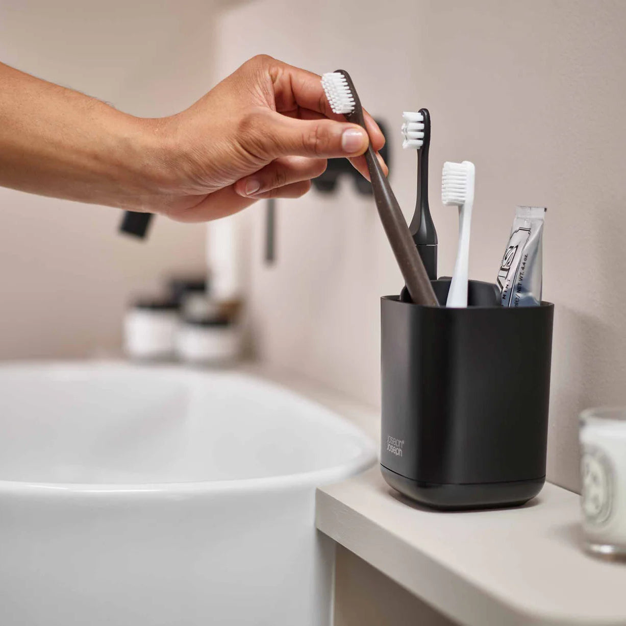 EasyStore™ Matt Black Toothbrush Holder - Modern Bathroom Organizer for Brushes, Razors & Dental Care Essentials | Perfect for Countertop, Vanity & Travel