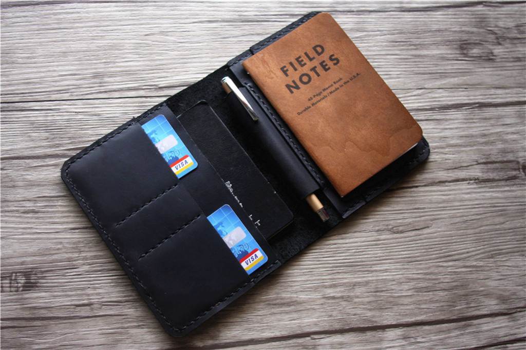 Personalized Leather Men's Passport Holder Wallet - RFID Blocking Travel Accessory for Business Trips & Vacations