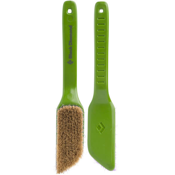 Best Medium Bouldering Brush for Rock Climbing - Durable Chalk Brush for Climbing Gyms & Outdoor Bouldering