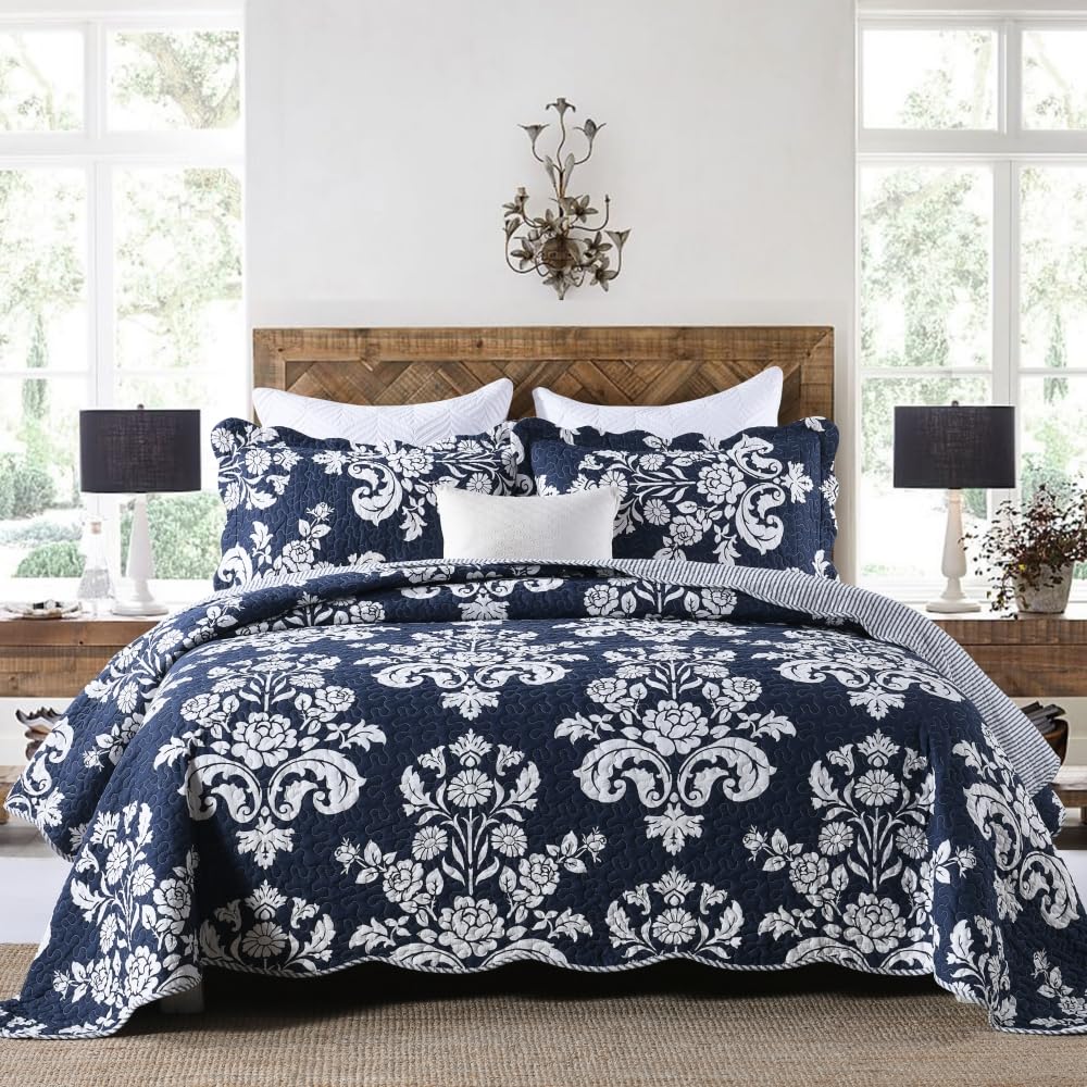 King Size Quilt Set - Navy Blue Cotton Floral Paisley Farmhouse Bedspread Coverlet | Lightweight Reversible All-Season Bedding | 3-Piece Navy & White King Bed Quilt for Master Bedroom, Guest Room & Cozy Farmhouse Decor