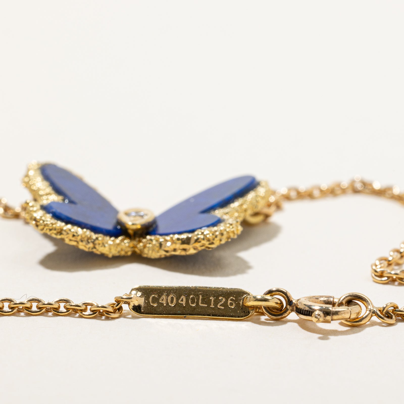 Van Cleef & Arpels 1970s Vintage Flying Beauties Lapis Lazuli Necklace - 1.60ctw Gemstone, 0.03ct Diamond, 17
