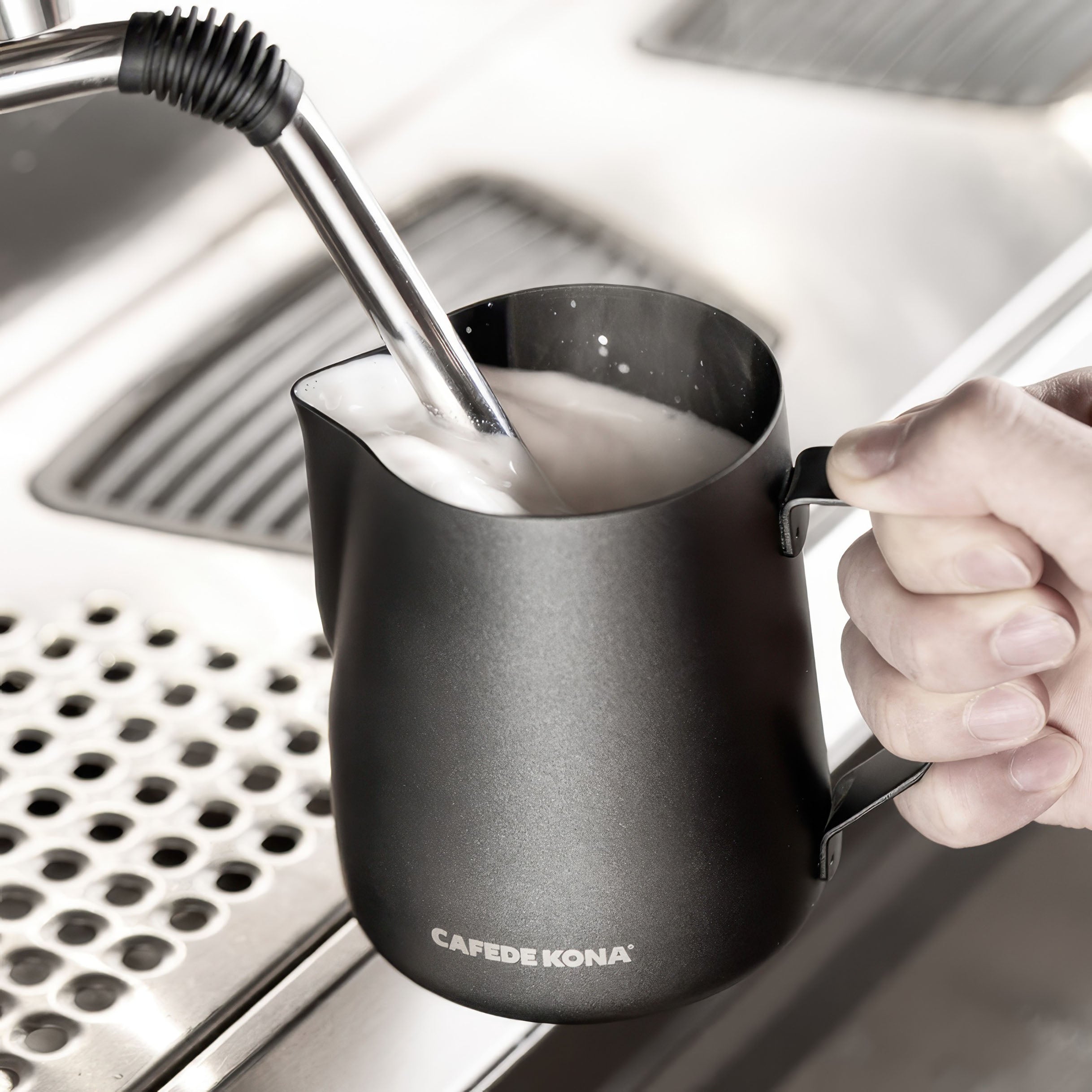 Premium Stainless Steel Latte Art Pitcher - Barista-Grade Milk Frothing Jug for Perfect Coffee Creations - Ideal for Home Baristas & Coffee Shops