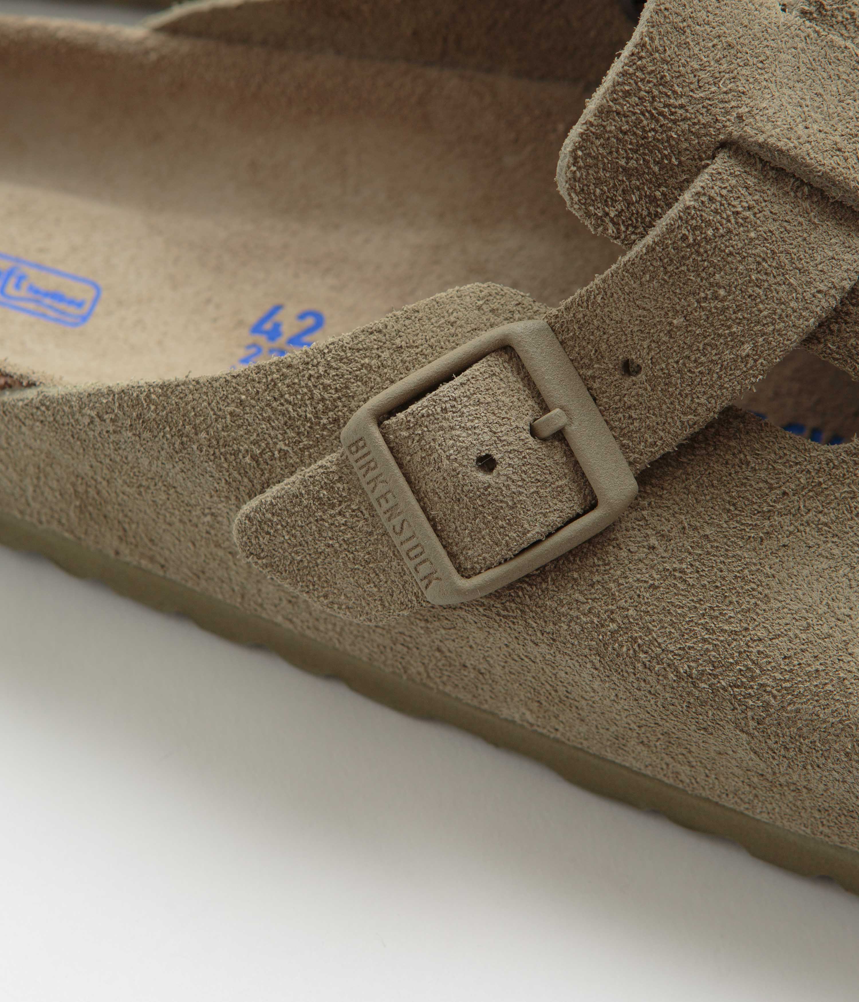 Birkenstock Boston BS Sandals for Men & Women - Comfortable Cork Footbed - Faded Khaki - Perfect for Casual Wear, Office & Outdoor Activities
