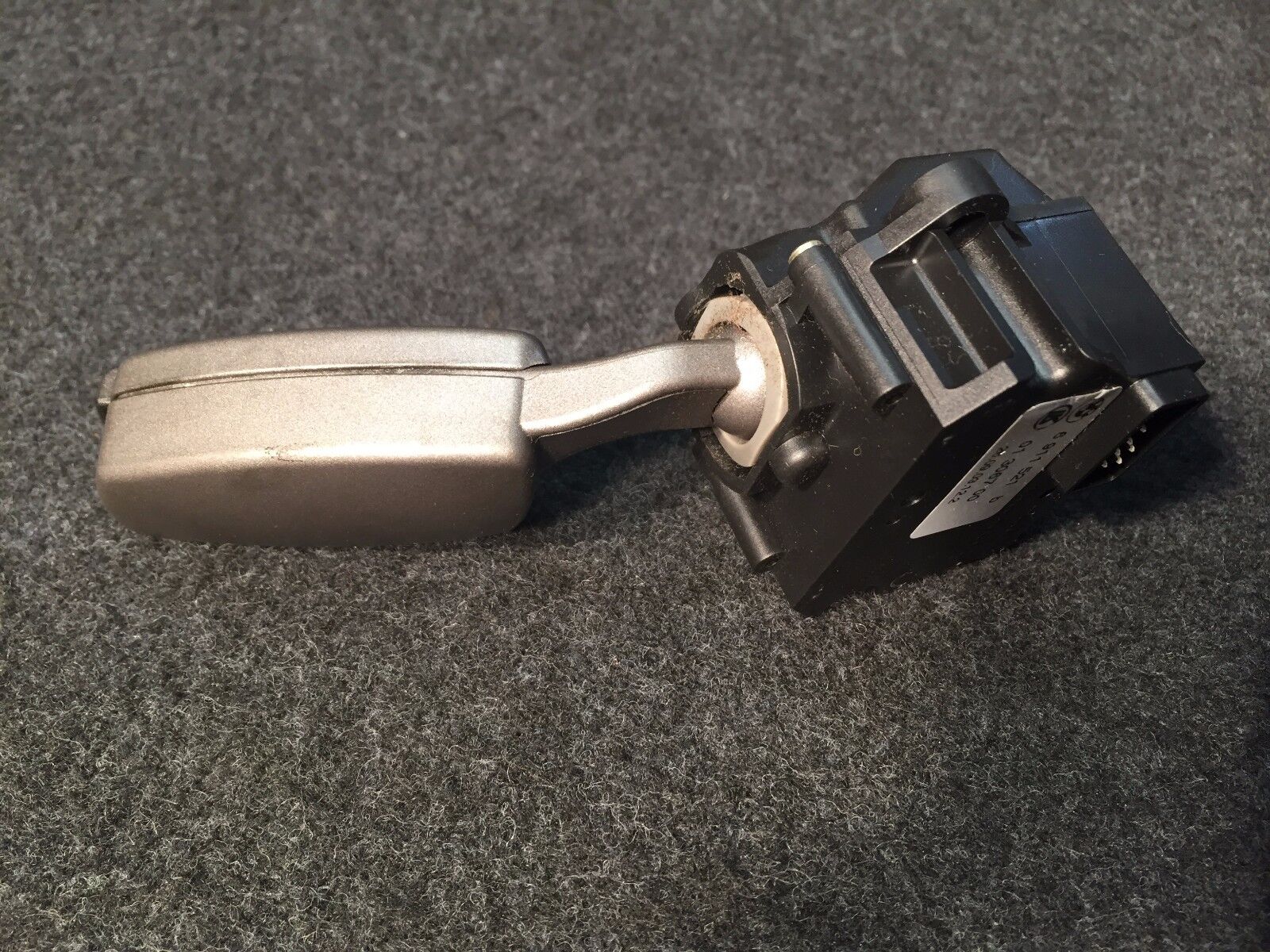 02 03 04 05 BMW 745i 745li E65 E66 Cruise Control Switch OEM 6 911 521 - Genuine Cruise Control Switch for BMW 7 Series - Perfect for Highway Driving & Long Distance Travel