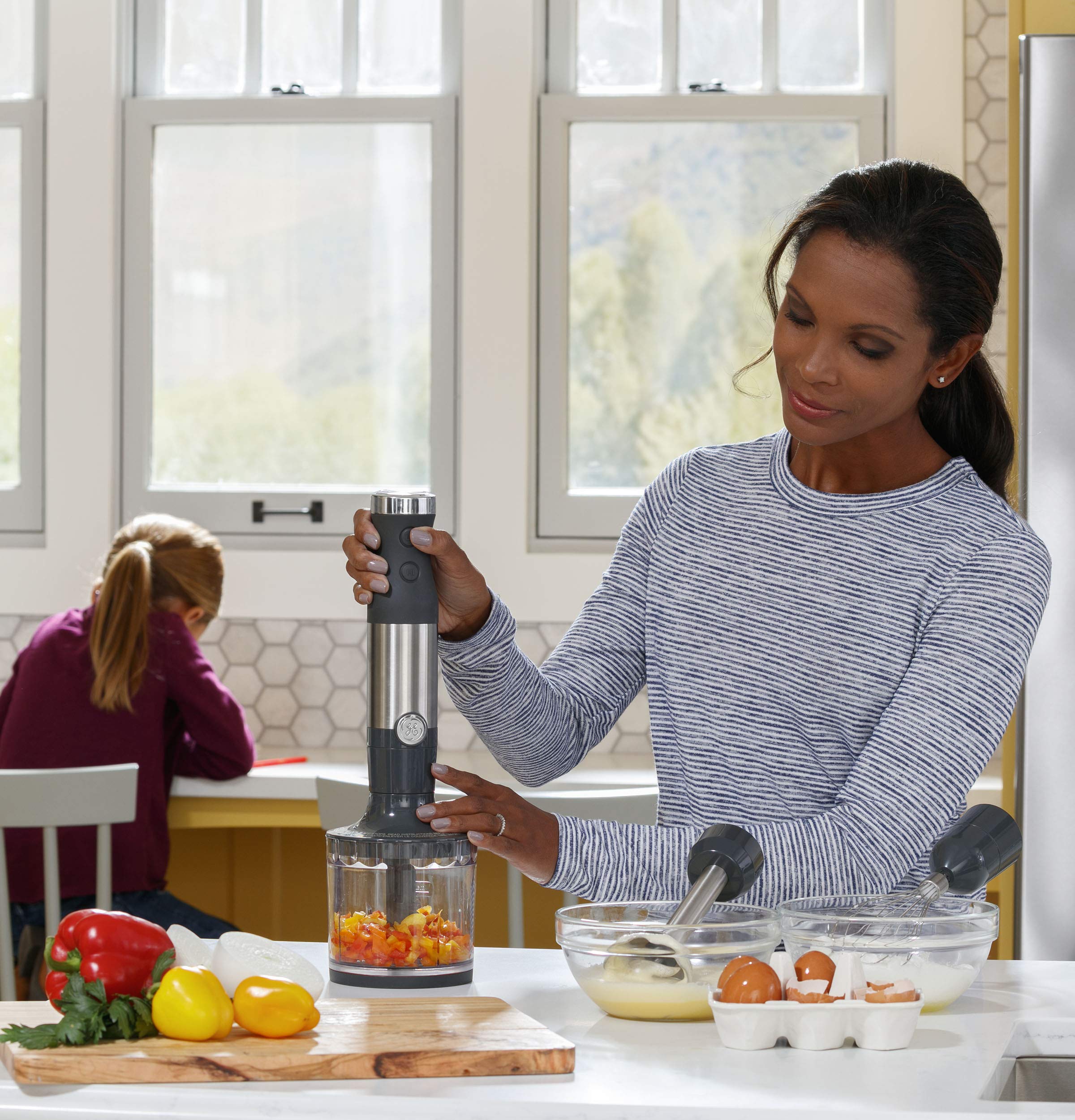 GE Immersion Blender 500W - 2-Speed Handheld Blender with Whisk & Blending Jar - Stainless Steel Shaft for Smoothies, Baby Food, Soups & Baking - Easy Clean Interchangeable Attachments - Perfect for Kitchen, Restaurant & Home Use