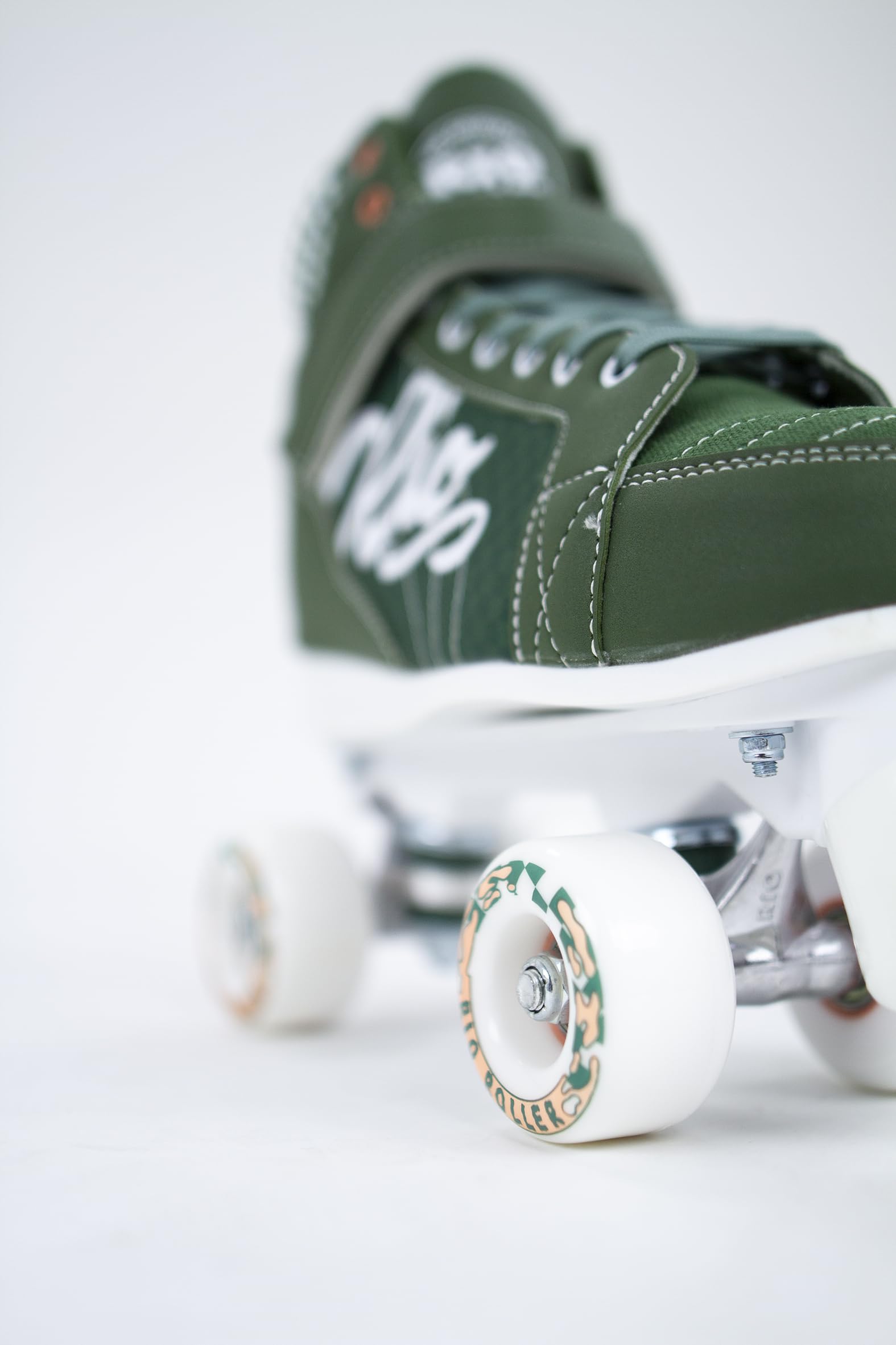 Mayhem II Roller Skates - Premium Unisex Quad Skates for Men & Women | Indoor & Outdoor Use | Perfect for Rink, Park & Street Skating | Boys & Girls Sizes Available