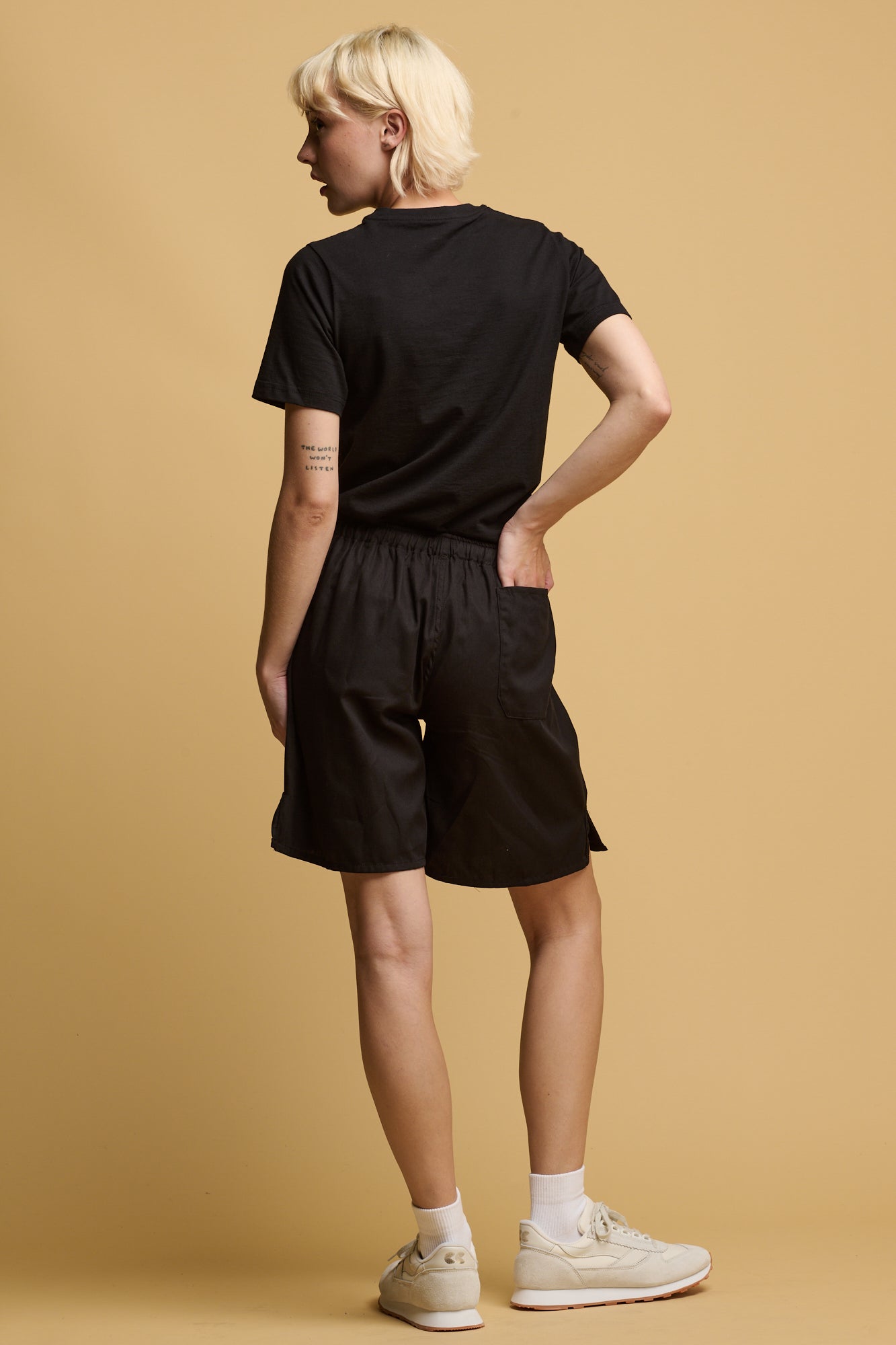 Eco-Friendly Women's Lightweight Long Sports Shorts - Breathable & Comfortable Black Workout Shorts for Running, Yoga, and Gym