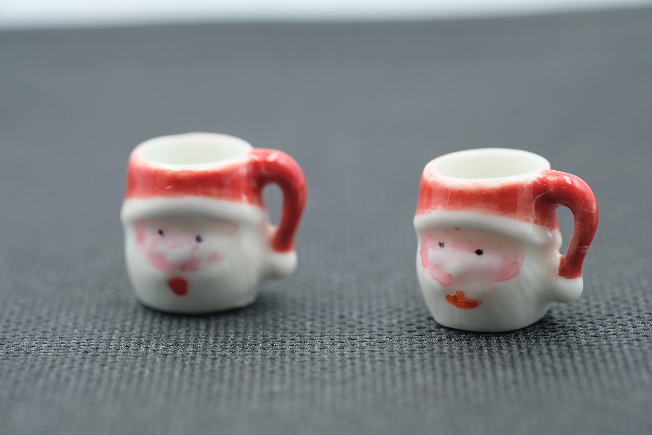 Christmas Santa Coffee Mugs Set of 2 - Miniature Ceramic Mugs for Dollhouse Kitchen Decor - Perfect for Holiday Gifts & Collectibles